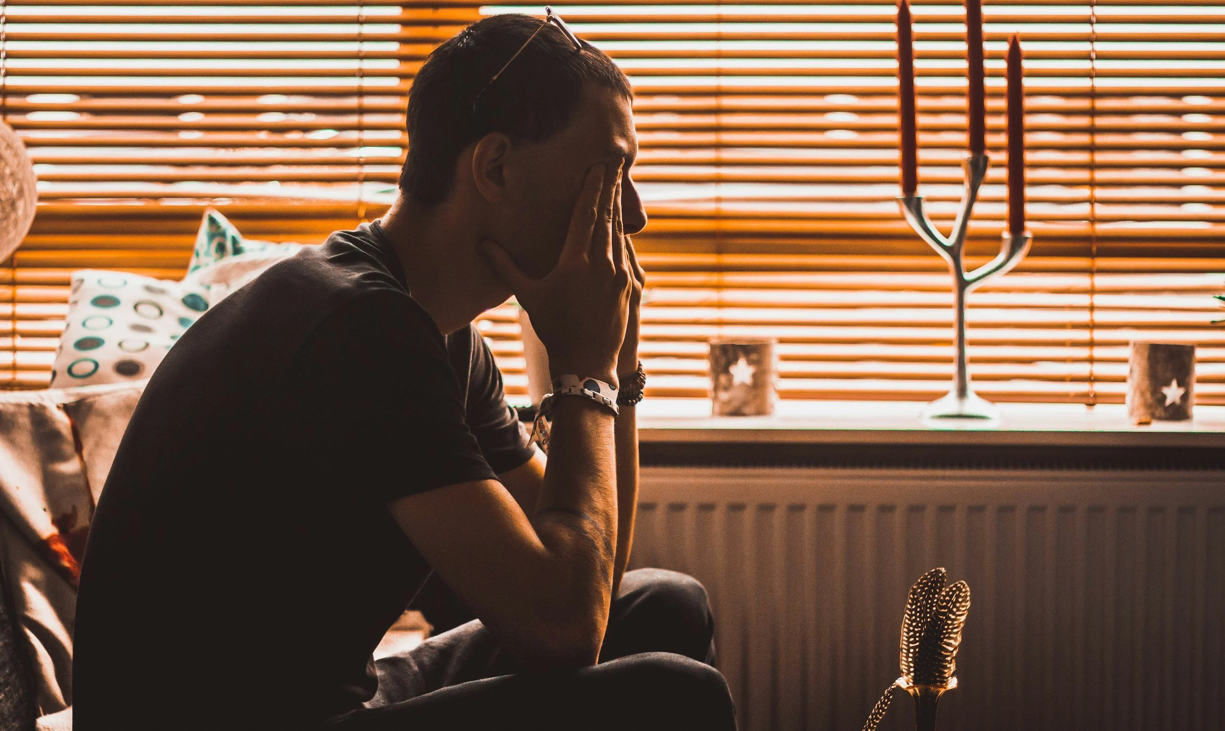 A person needing help goes to therapy in Connecticut or Massachusetts for smart therapist