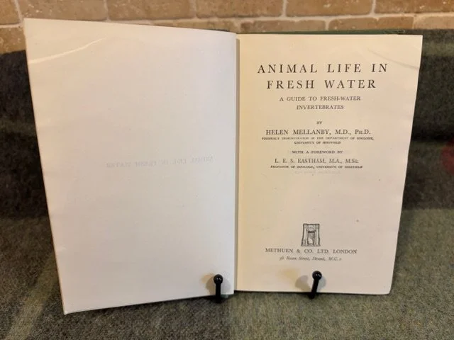 Animal Life in Fresh Water: A Guide to Fresh-Water Invertebrates - Helen Mellanby (1953)