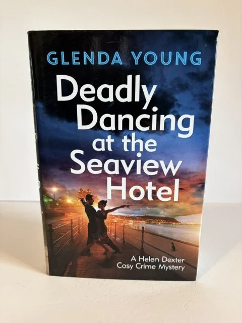 Deadly Dancing at the Seaview Hotel - Glenda Young