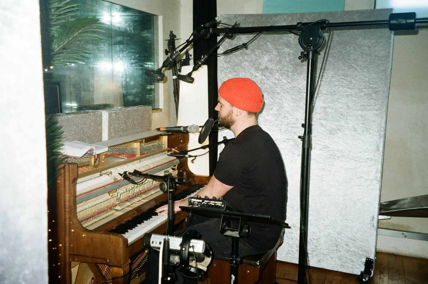 There are only a few tickets left for the launch of my live album &lsquo;A Glimmer (Live at Big Jelly Studios)&rsquo; on @pianodayofficial 29th March at @tomthumbtheatre 

Available via the link in my bio. I'll be playing the record in full and some 