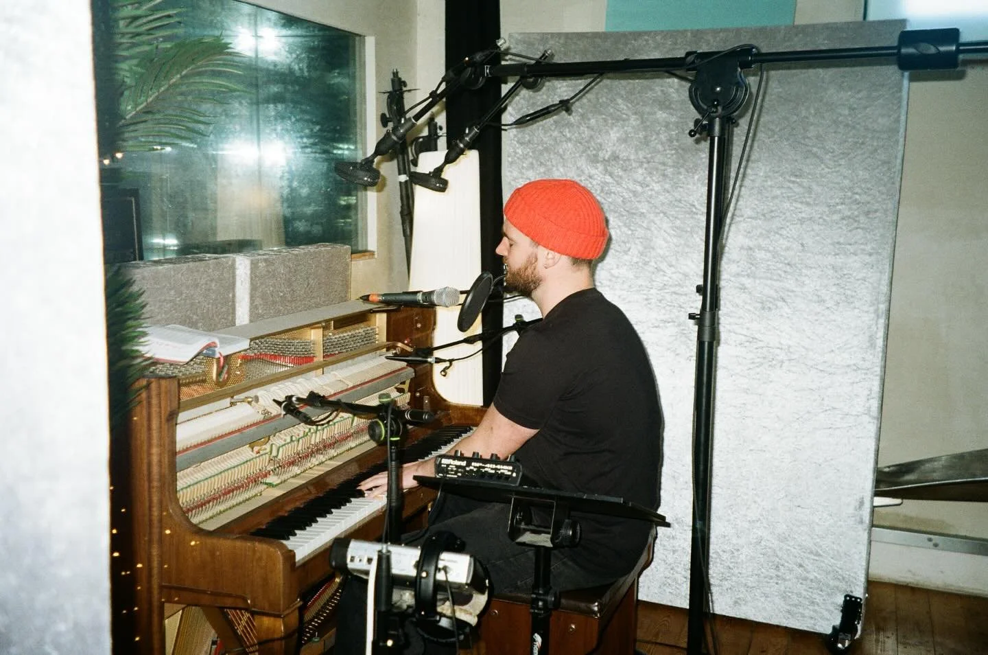 Happy @pianodayofficial 

Looking forward to celebrating with tonight&rsquo;s sold out show at @tomthumbtheatre 

Slightly altered times 

Doors 7:30pm
@megbirdmusic 7:45pm
@lillianhenleyhq 8:15pm
And I&rsquo;ll be on at 8:50pm