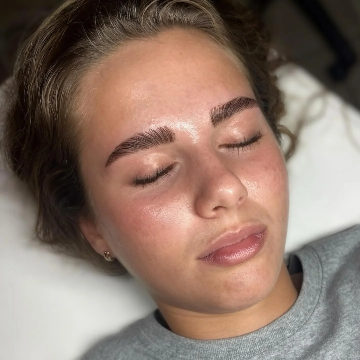 BROW LAMINATION ⚡️
by @mo.jaccoftrades