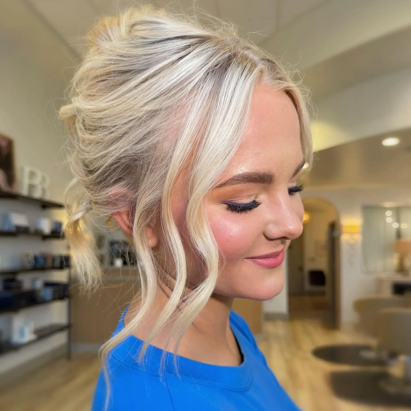 Sweet &amp; Swirly 💫
HAMU by @rawstylist_
.
.
.
.
#lebanontnhair #lebanontnmakeupartist #lebanontnmakeup #behindthechair #bbstyle