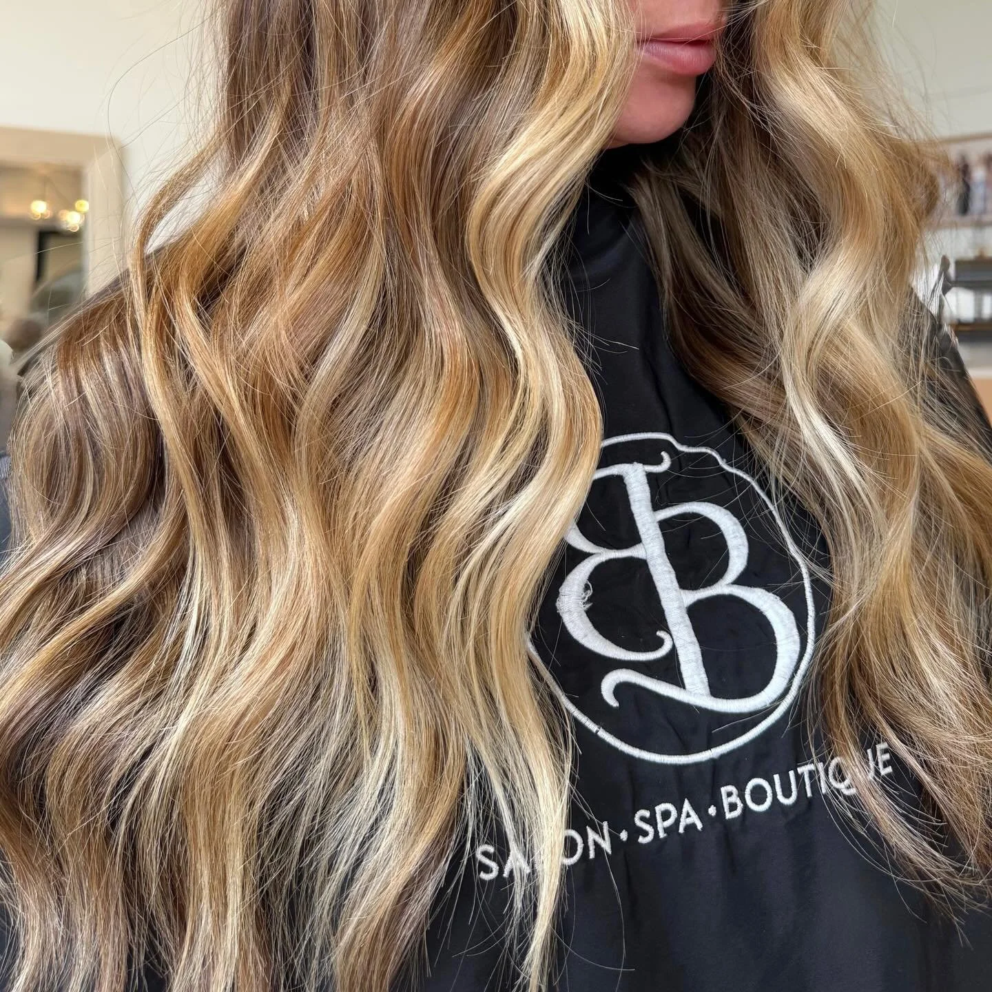 up close blend 🤳🏼
by @rawstylist_