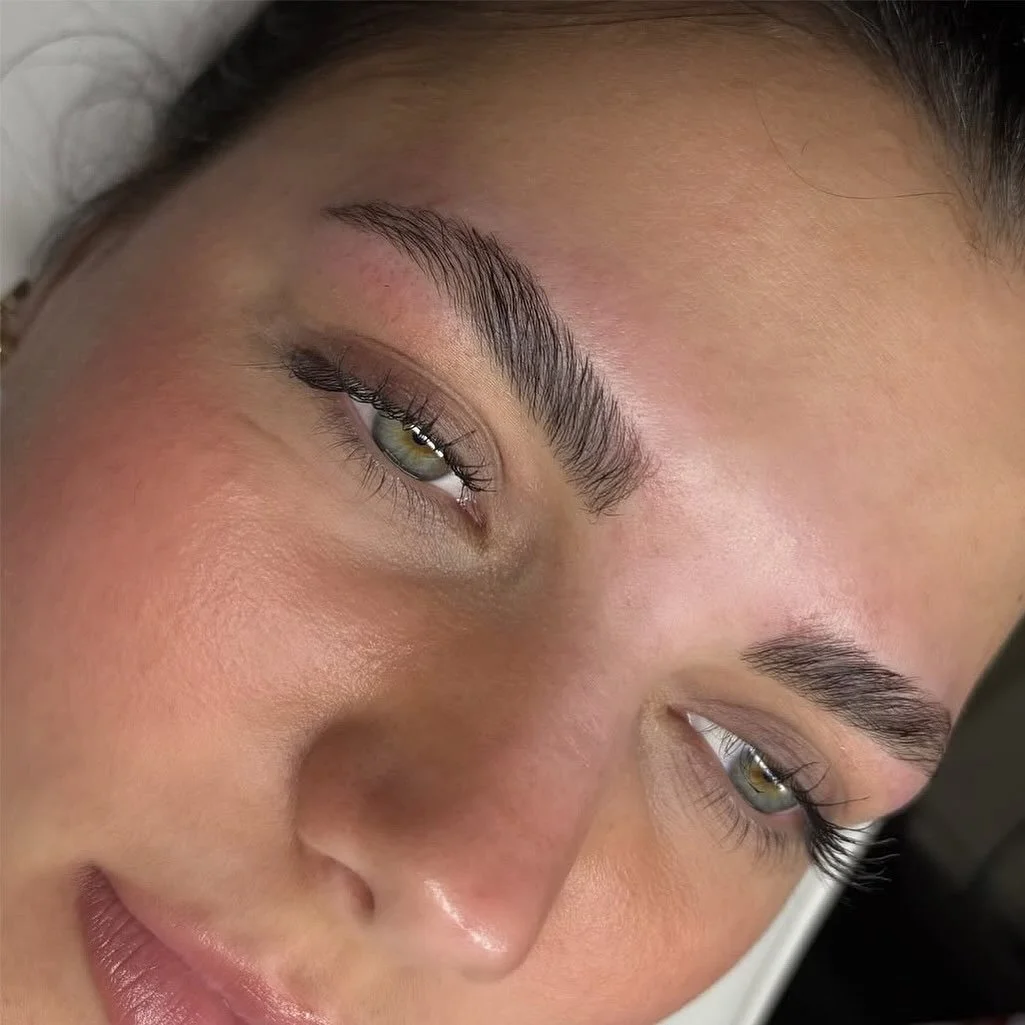 BROWS BROW BROWS 🪄
Lamination by @mo.jaccoftrades