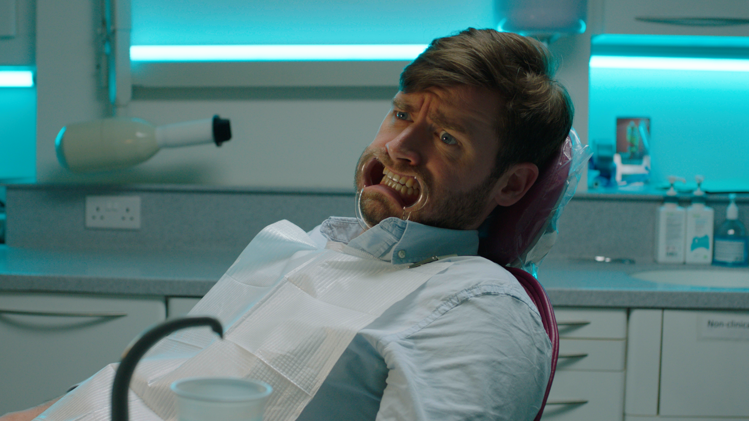 Dentist Sketch.3 - Social Version.00_50_50_07.Still010.png