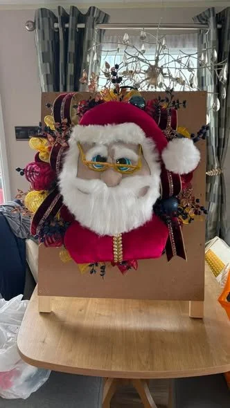 santa b x1.jpg
