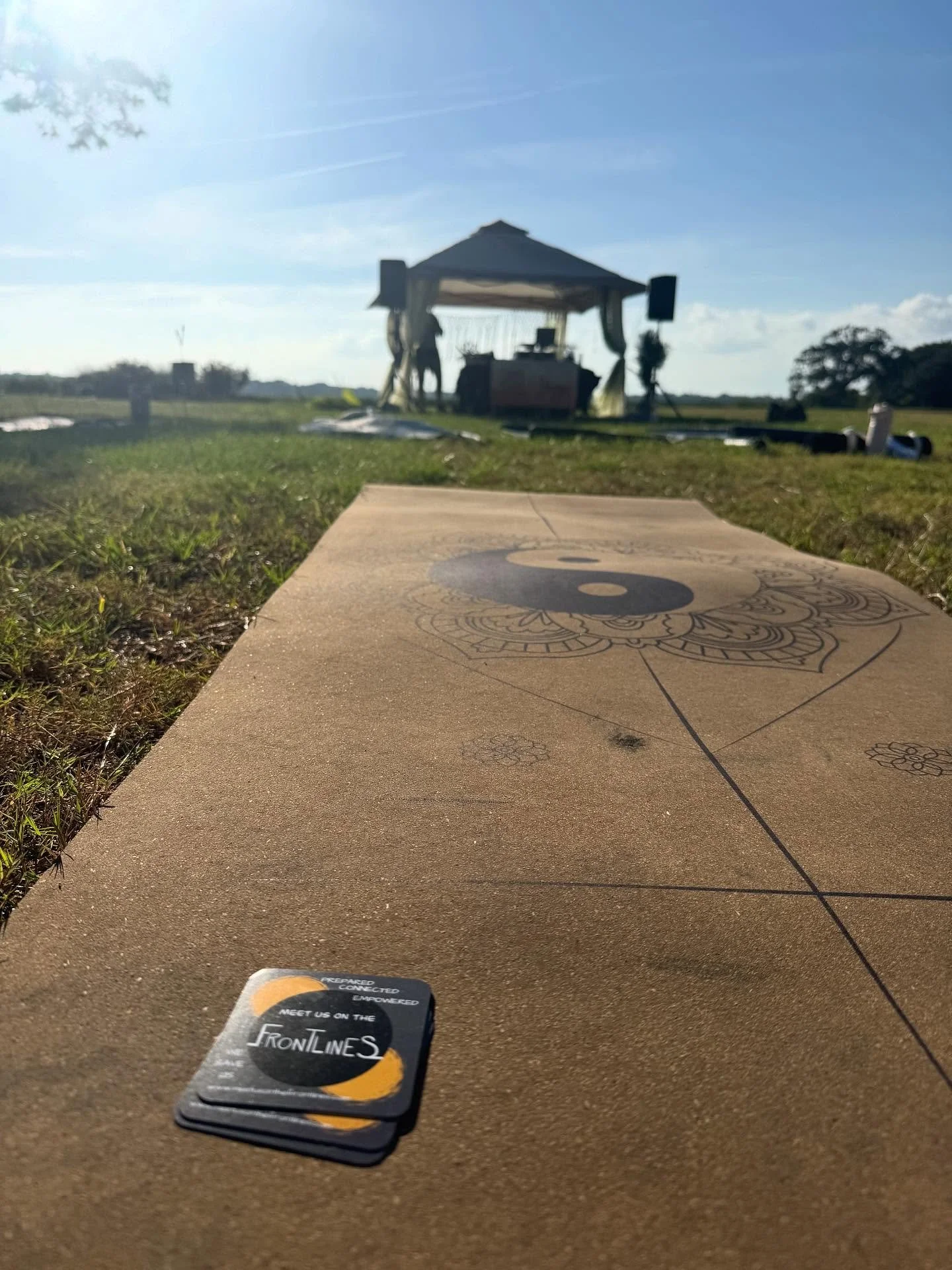 This past Sunday we gathered at Brittlebank Park for a beautiful and intentional curated event to honor the threaded elements of yoga, music and activism. 

Tashi @tashitheyogini is a visionary in our local wellness community. She has created &ldquo;