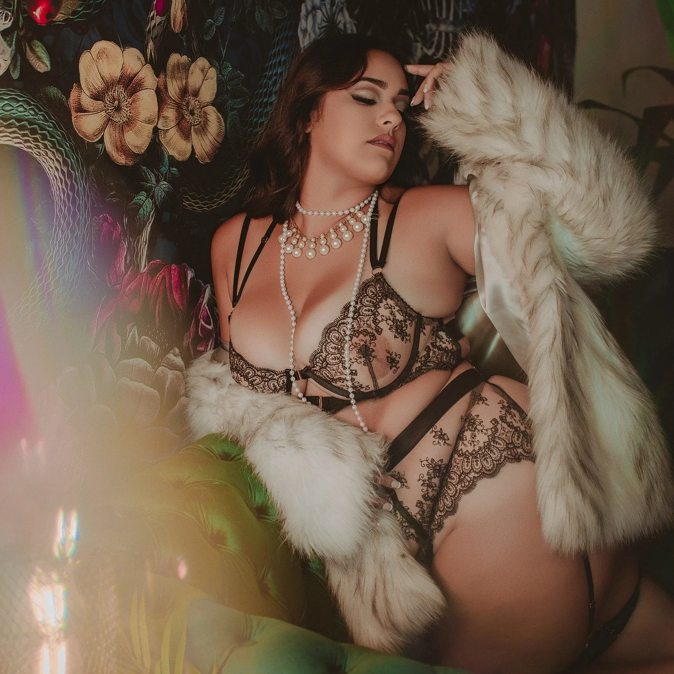 Bookings + Inquiries: please e-mail
boldrebellionboudoir@gmail.com

Website: www.boldrebellionboudoir.com
Instagram: @boldrebellionboudoir
You can also book a consultation directly here:
https://link.localprimeleads.com/widget/bookings/brb-consult-ca