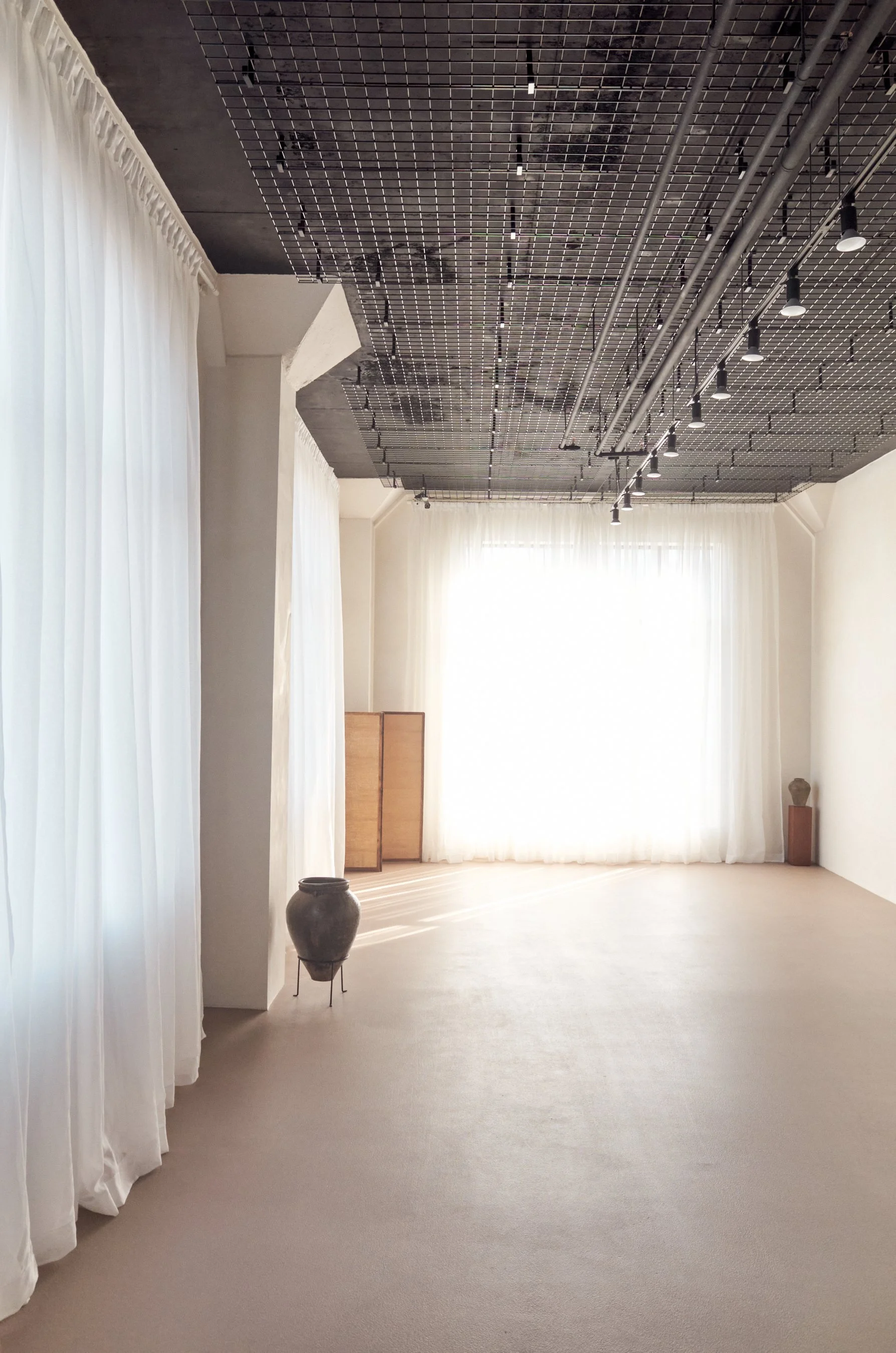 HOWELL-STUDIOS-R0001843.jpg