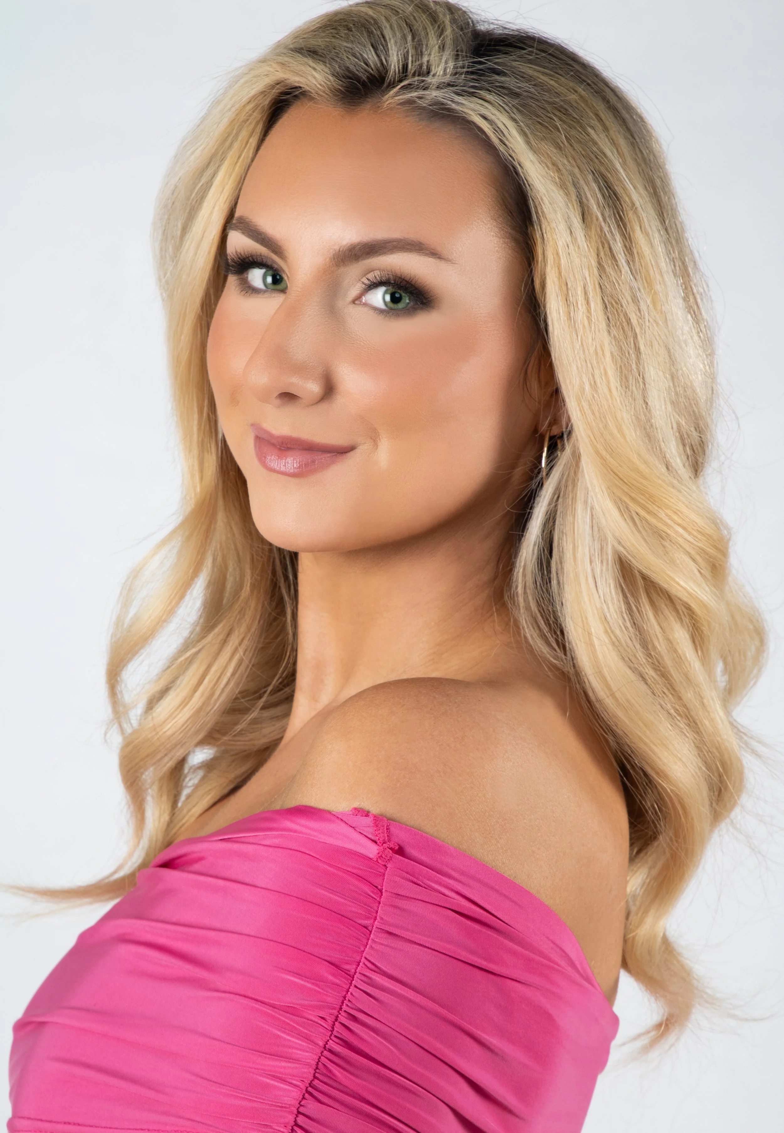 headshot_pink4.jpg