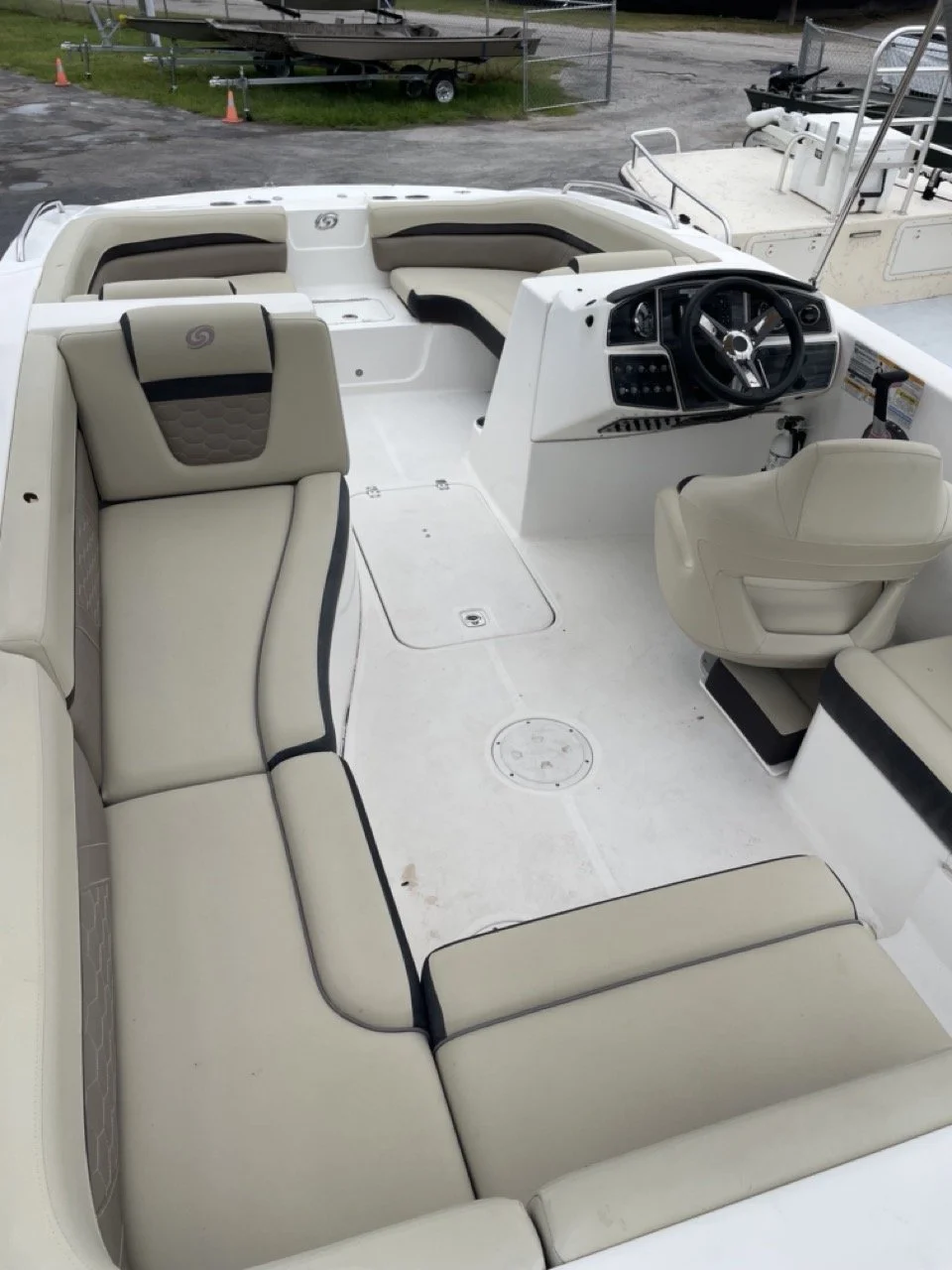 78180011668__E6A93739-1AC2-49D9-8B97-735A2620F4BC Large.jpeg