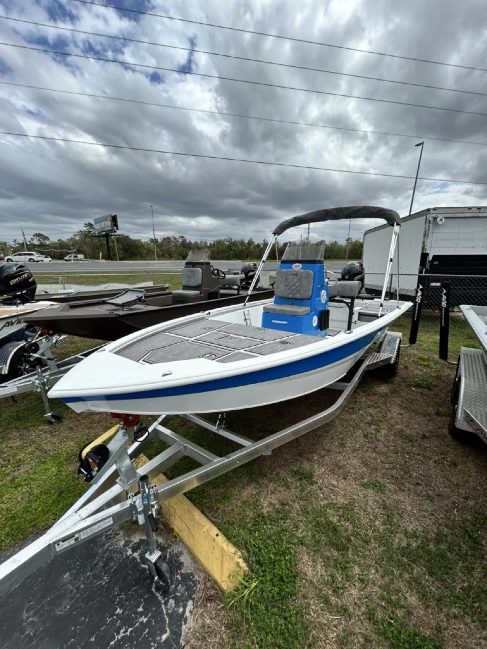 2026 Avid 19' FSX W/ 90 HP Yamaha SHO