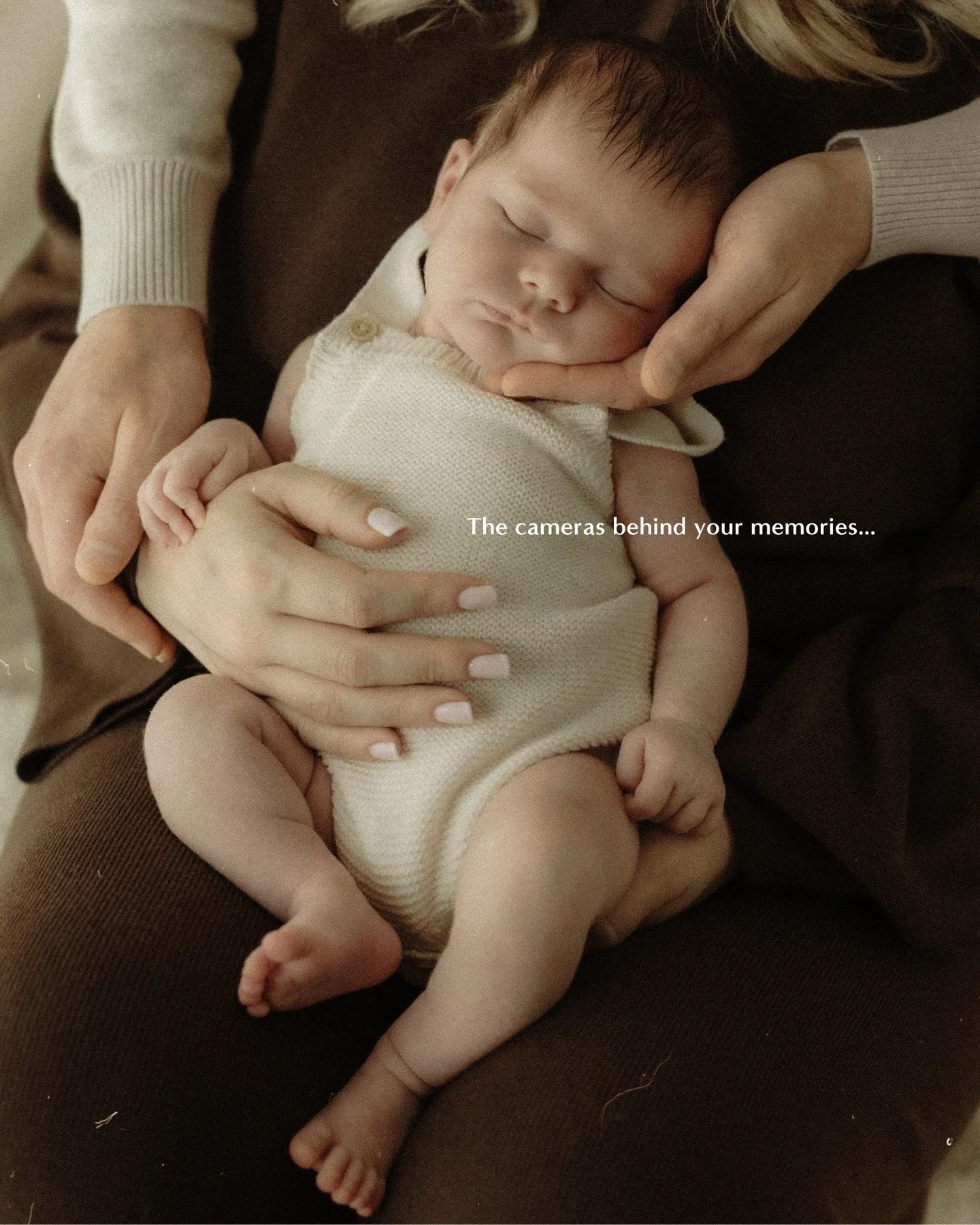 There&rsquo;s a reason your gallery feels more like a memory than just a collection of photos&hellip;

Because I don&rsquo;t just use one camera. Each one tells your story in a completely different way.

My Canon R6 captures those crisp, emotive mome