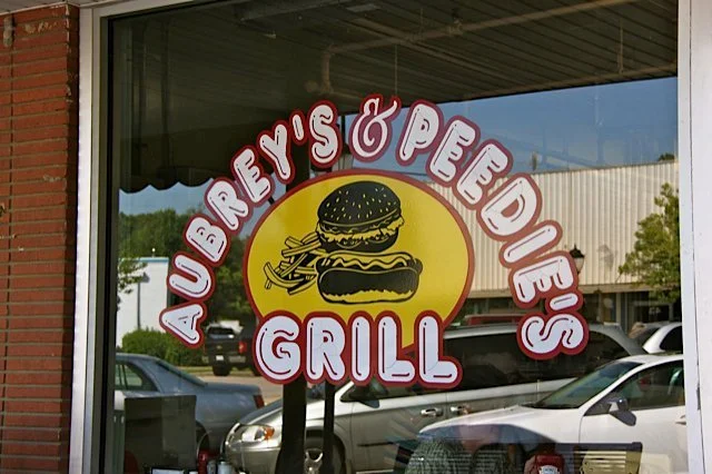 Aubrey's &amp; Peedie's Grill