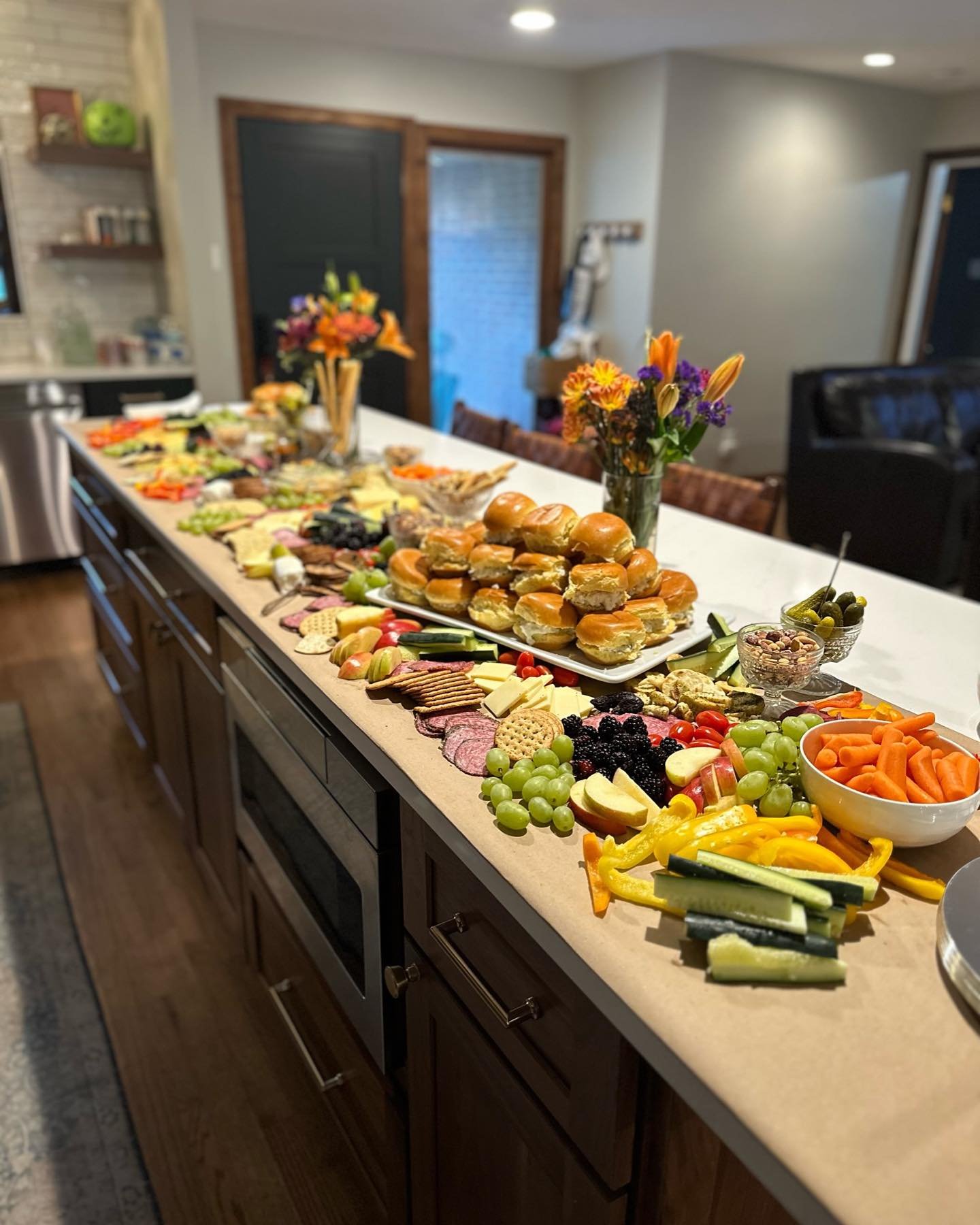 Feeding those you care for around a large island = what it is really all about! Happy Sunday all!
