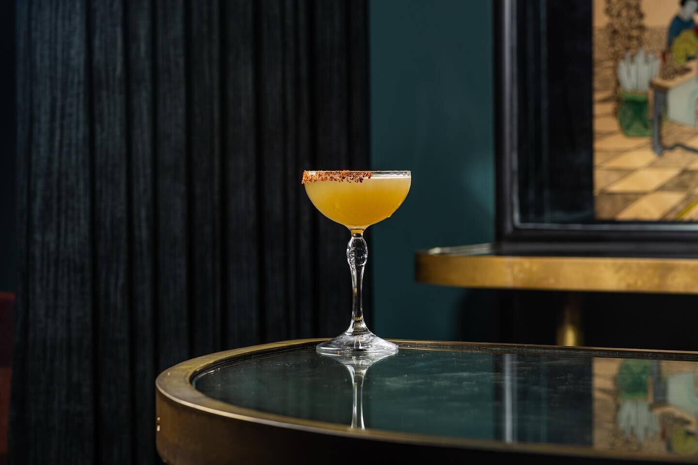 STAY. At the Top

THE TIGER 

Free Spirits &ldquo;Tequila&rdquo; Alternative, Lime, Lapsang-Souchong, Pineapple Juice, Agave, Green Tabasco, Taj&iacute;n Rim
Lime, smoke, and spice with a bite.

📸 @secretstan 

#top #sell #cocktail #tiger 
#zeroproo