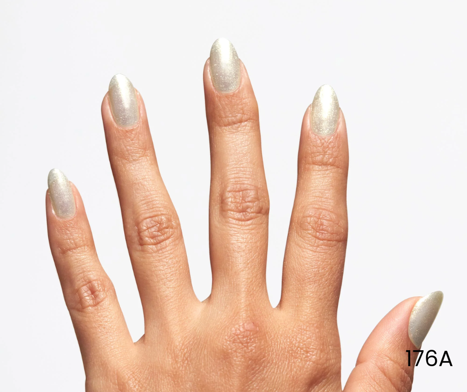 #176A Snow Holding Back