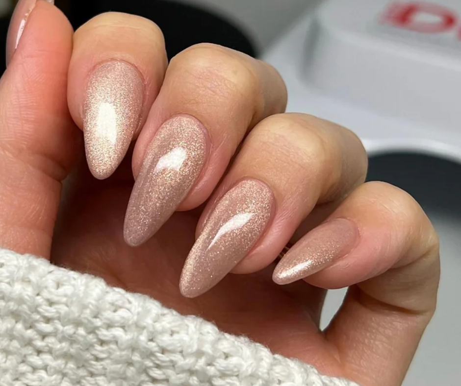 #30 - 9D DV Cat Eyes Afterglow