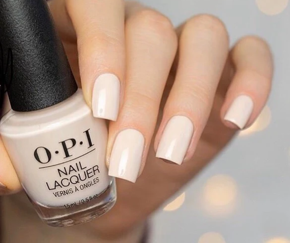 #008 OPI My Vampire Is Buff