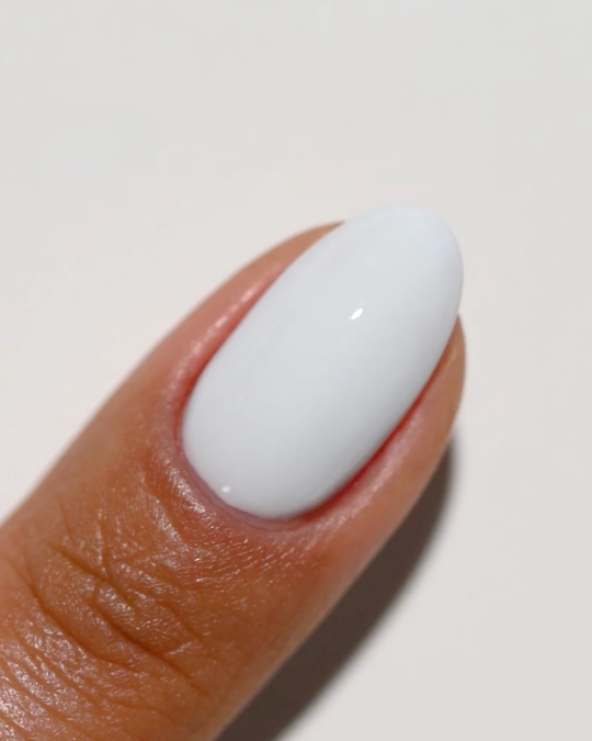 DV #037 Jet Life (light white créme with blue undertones)
