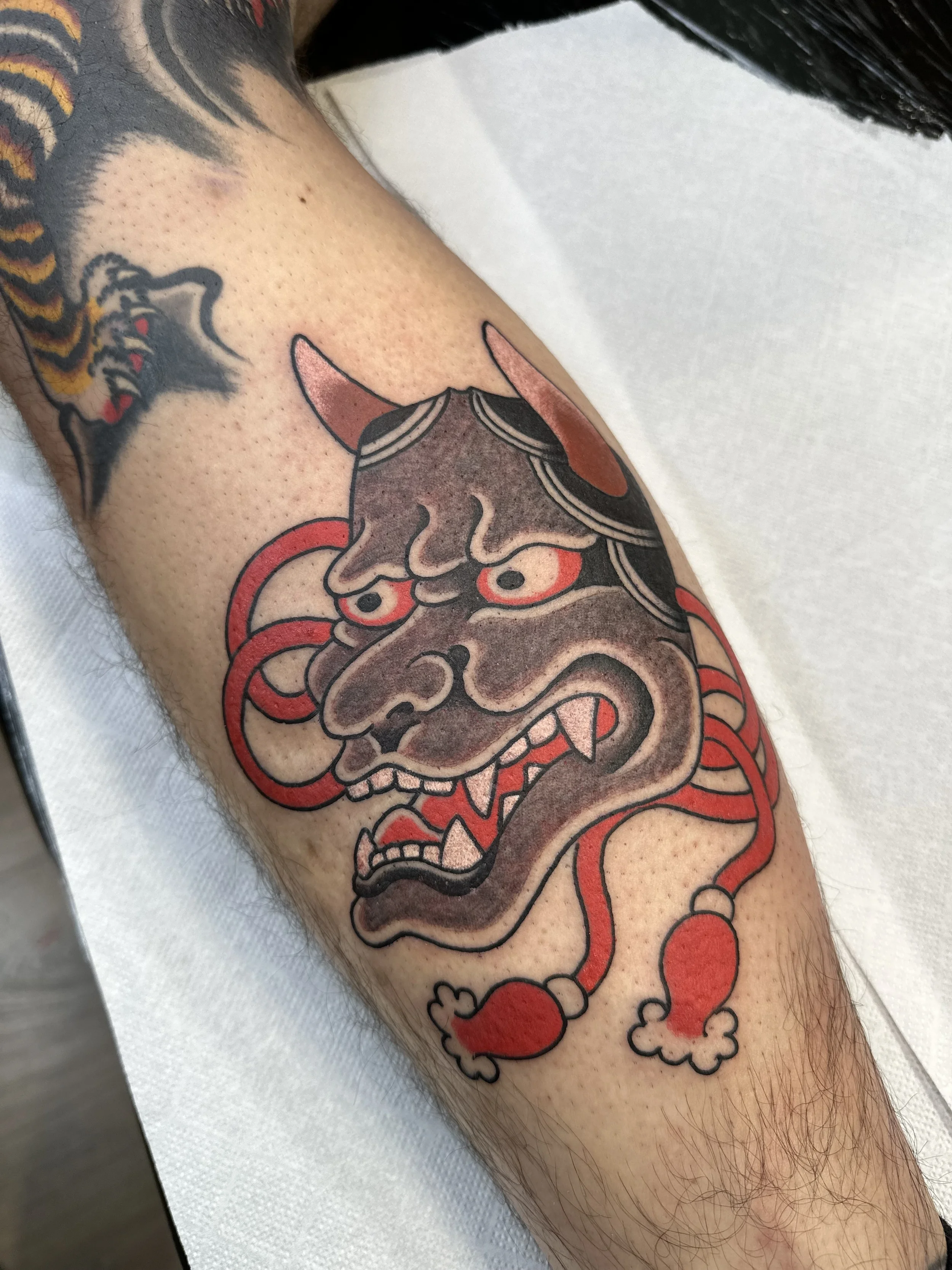 Tattoo tradicional japonés de Hannya en Castellón, Valencia y Madrid