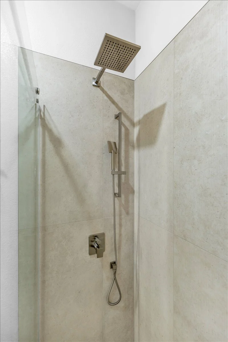 43-Bathroom.jpg