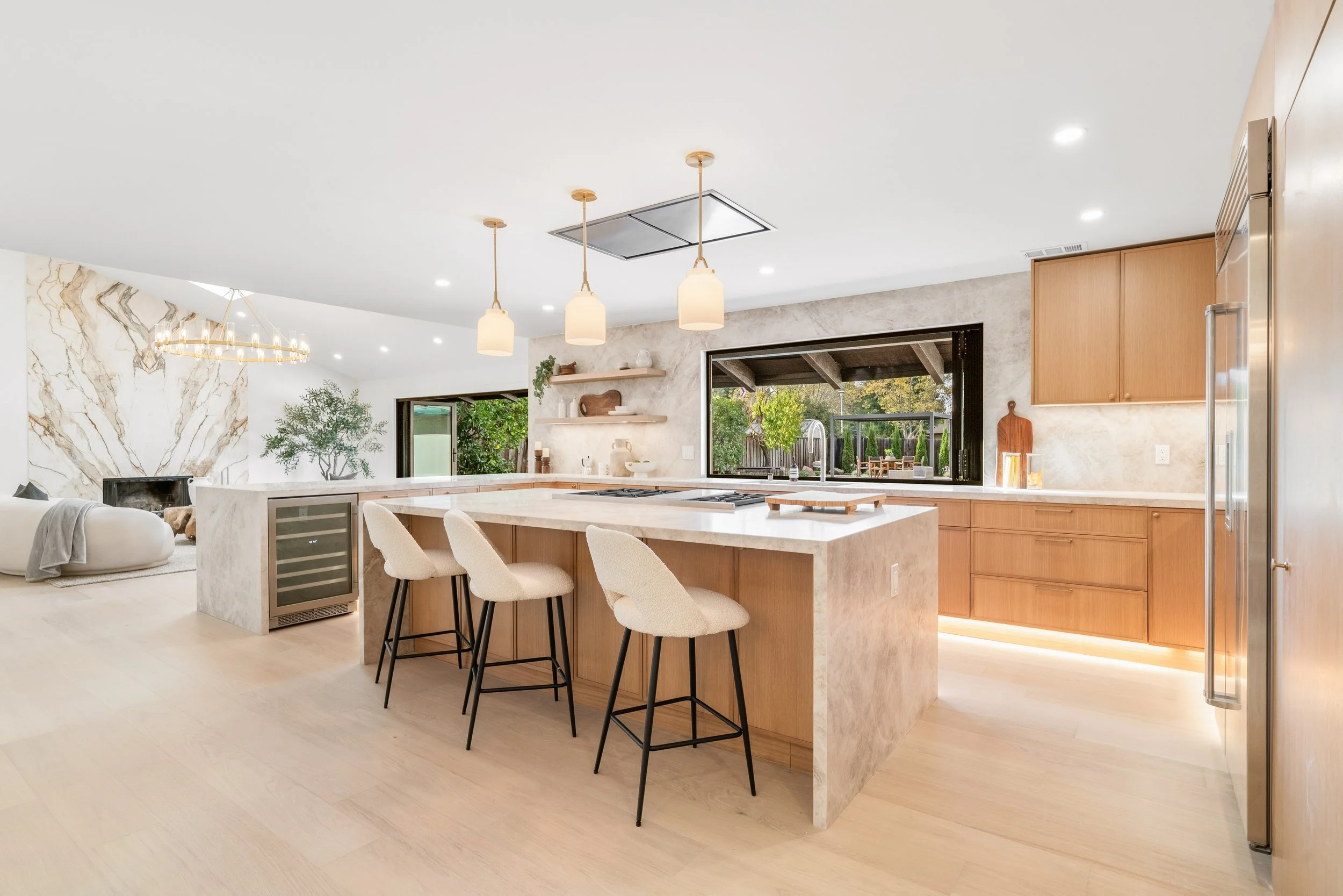 17-Kitchen.jpg
