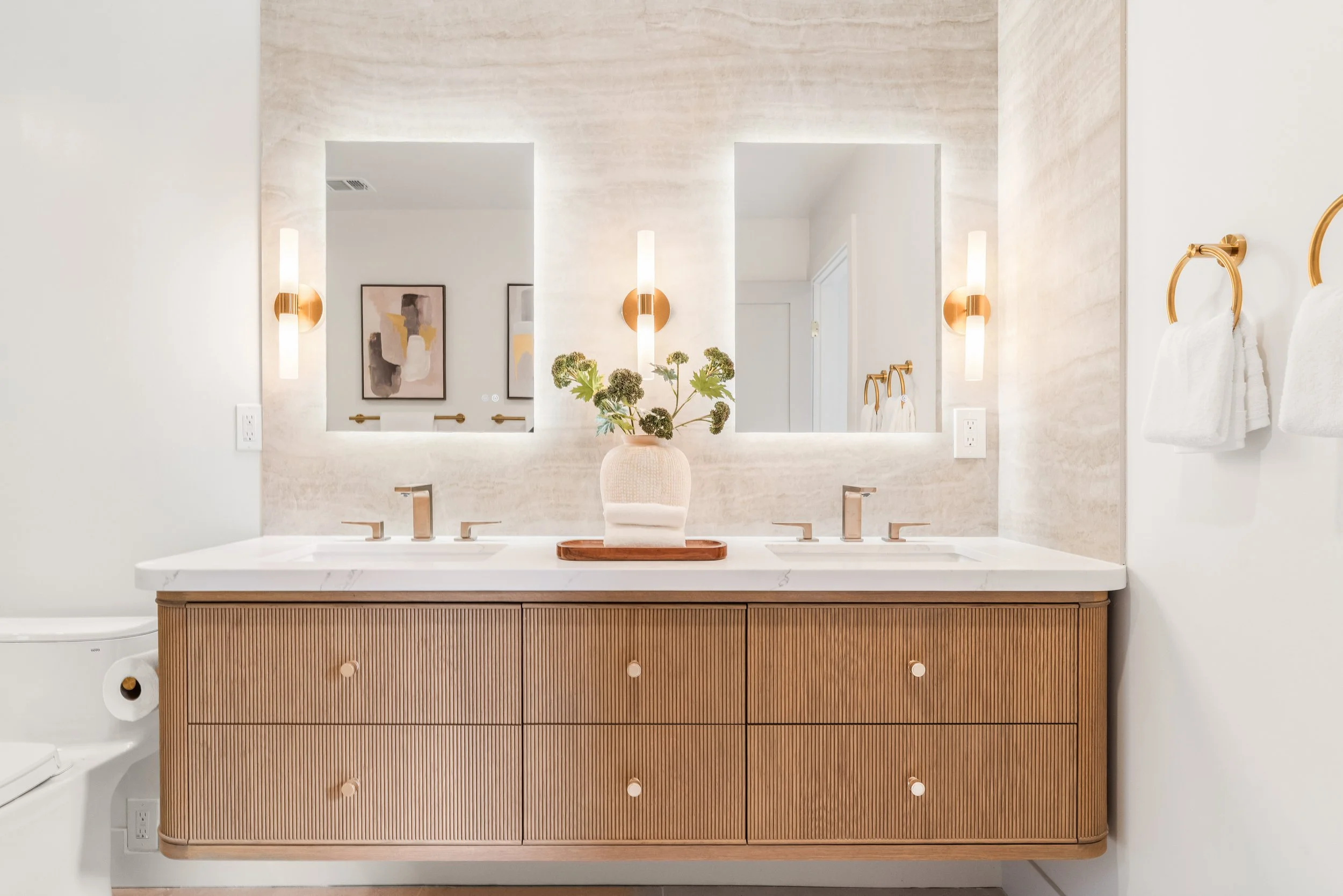 27-Bathroom.jpg