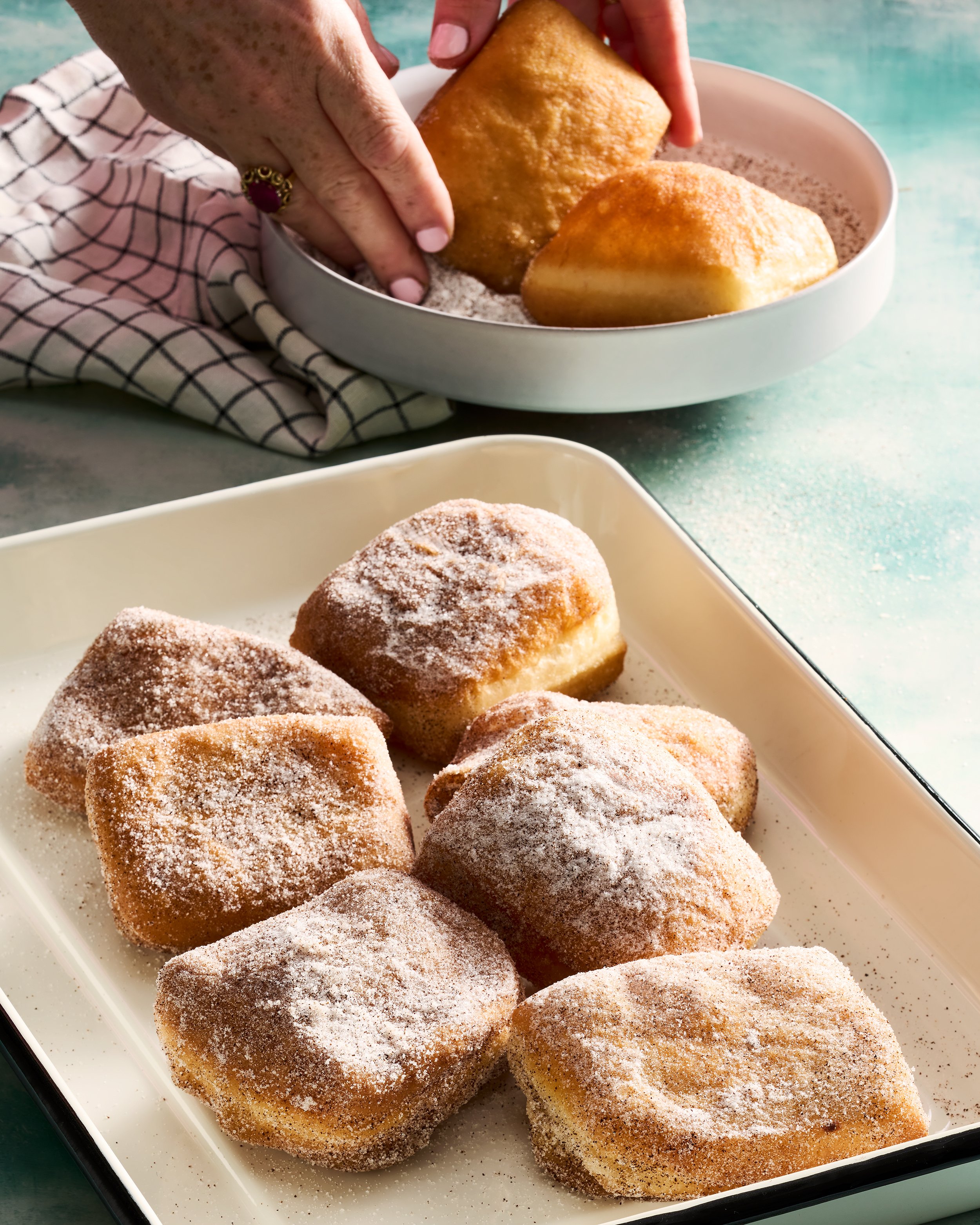 Caroline-Schiff-Coffee-Sugar-Doughnuts_431-Daily-Dessert.jpg