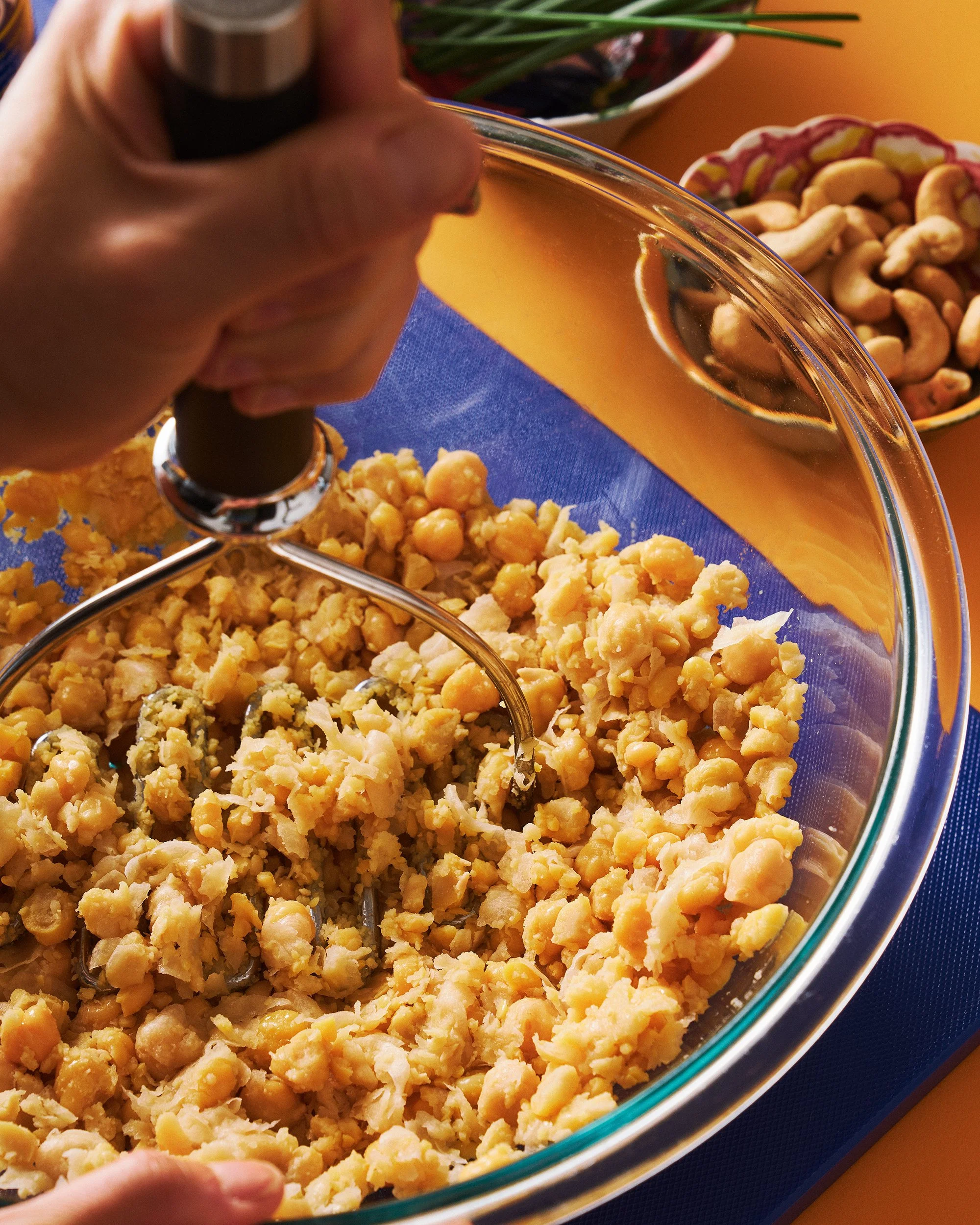 Sandwich-Chickpea-Salad-Smash-Jonathan-Meter-Measure.jpg