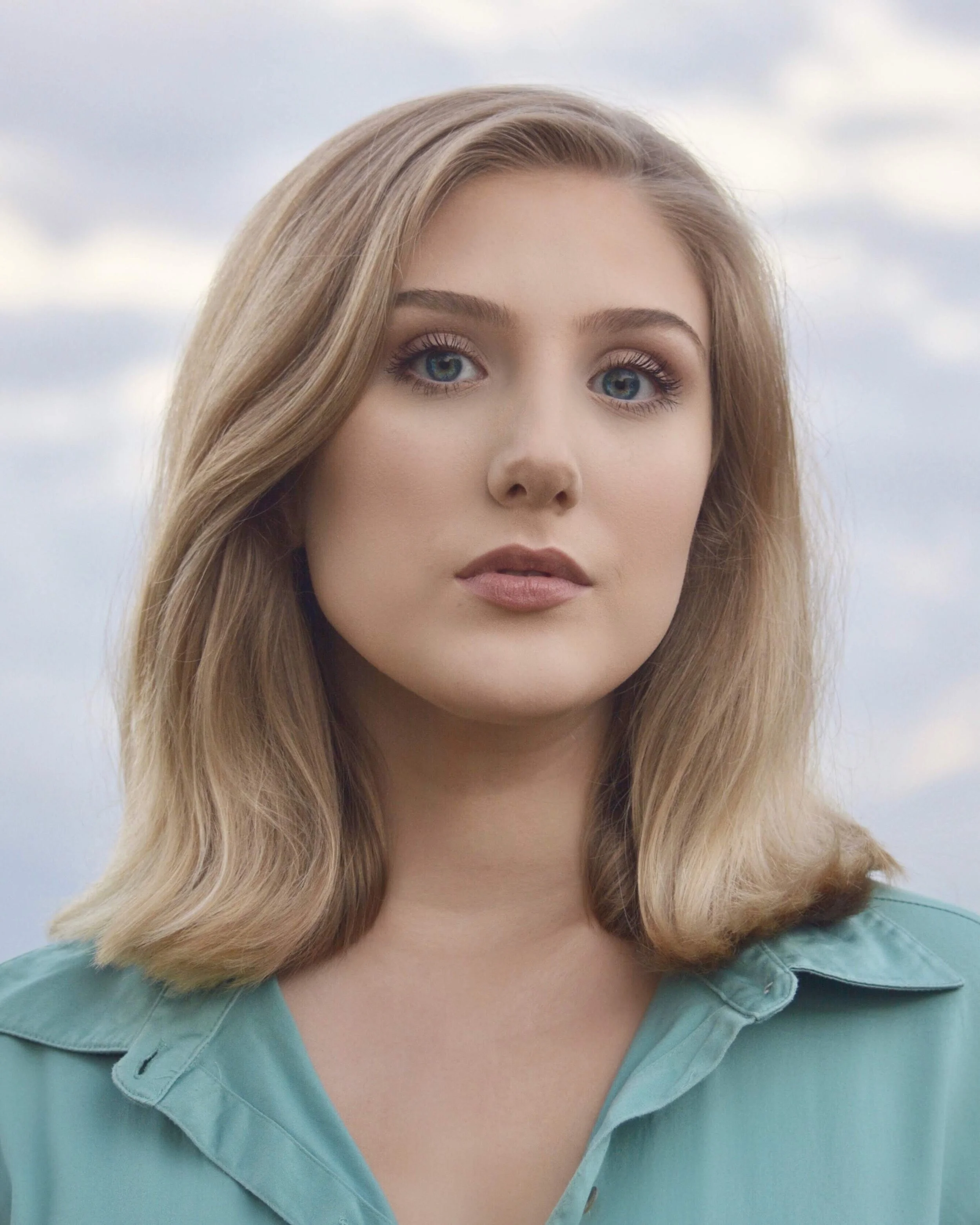 Facetune_01-01-2019-23-57-01.jpg