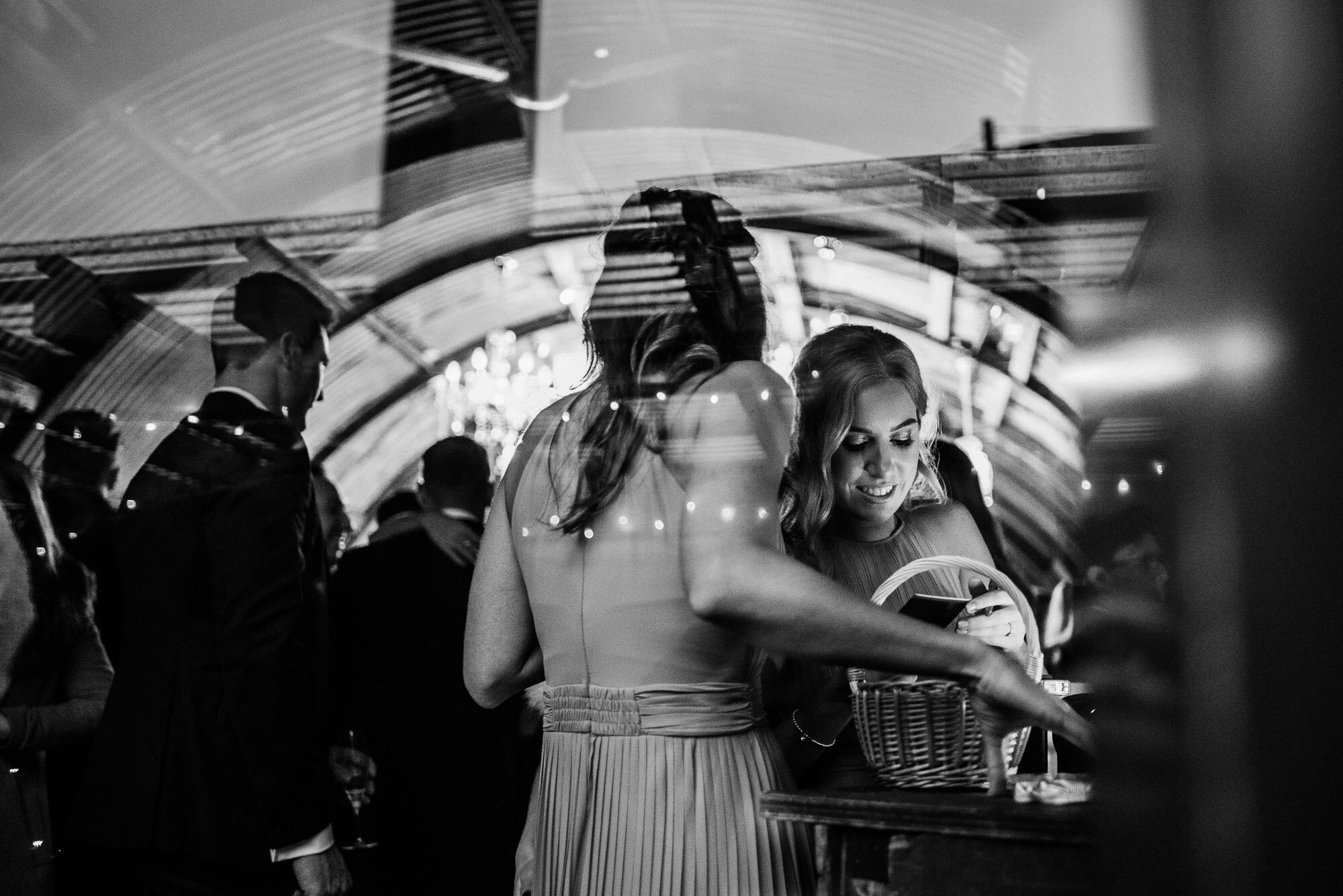 Anran Barn Wedding // Devon Wedding Photographer Katy Jones // Natural style wedding photography // Fine art romantic images