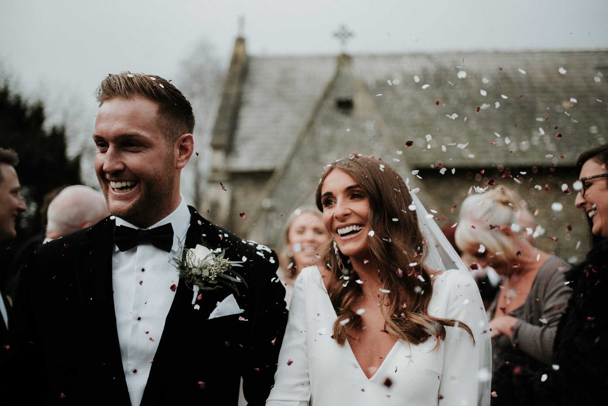 Anran Barn Wedding // Devon Wedding Photographer Katy Jones // Natural style wedding photography // Church wedding Devon