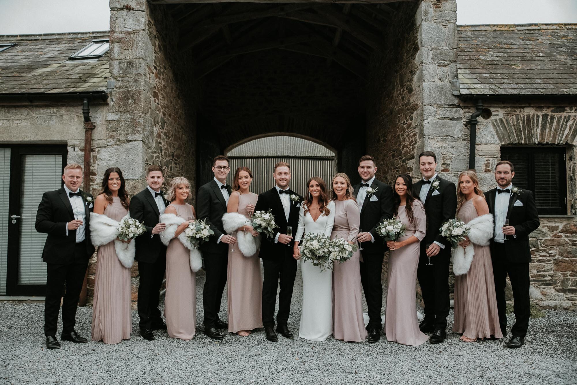 Anran Barn Wedding // Devon Wedding Photographer Katy Jones // Natural style wedding photography // Group photos