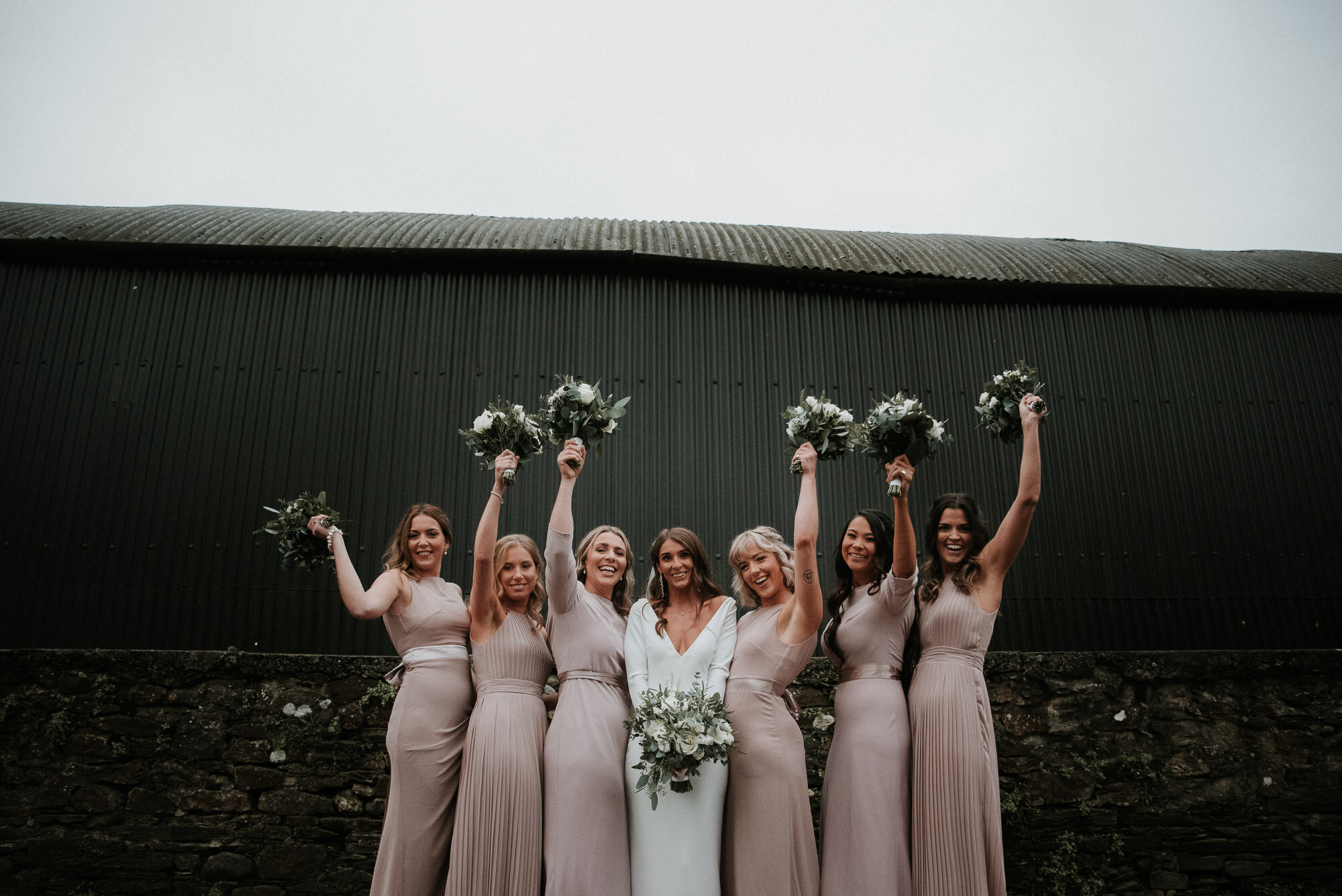 Anran Barn Wedding // Devon Wedding Photographer Katy Jones // Natural style wedding photography // Group photos