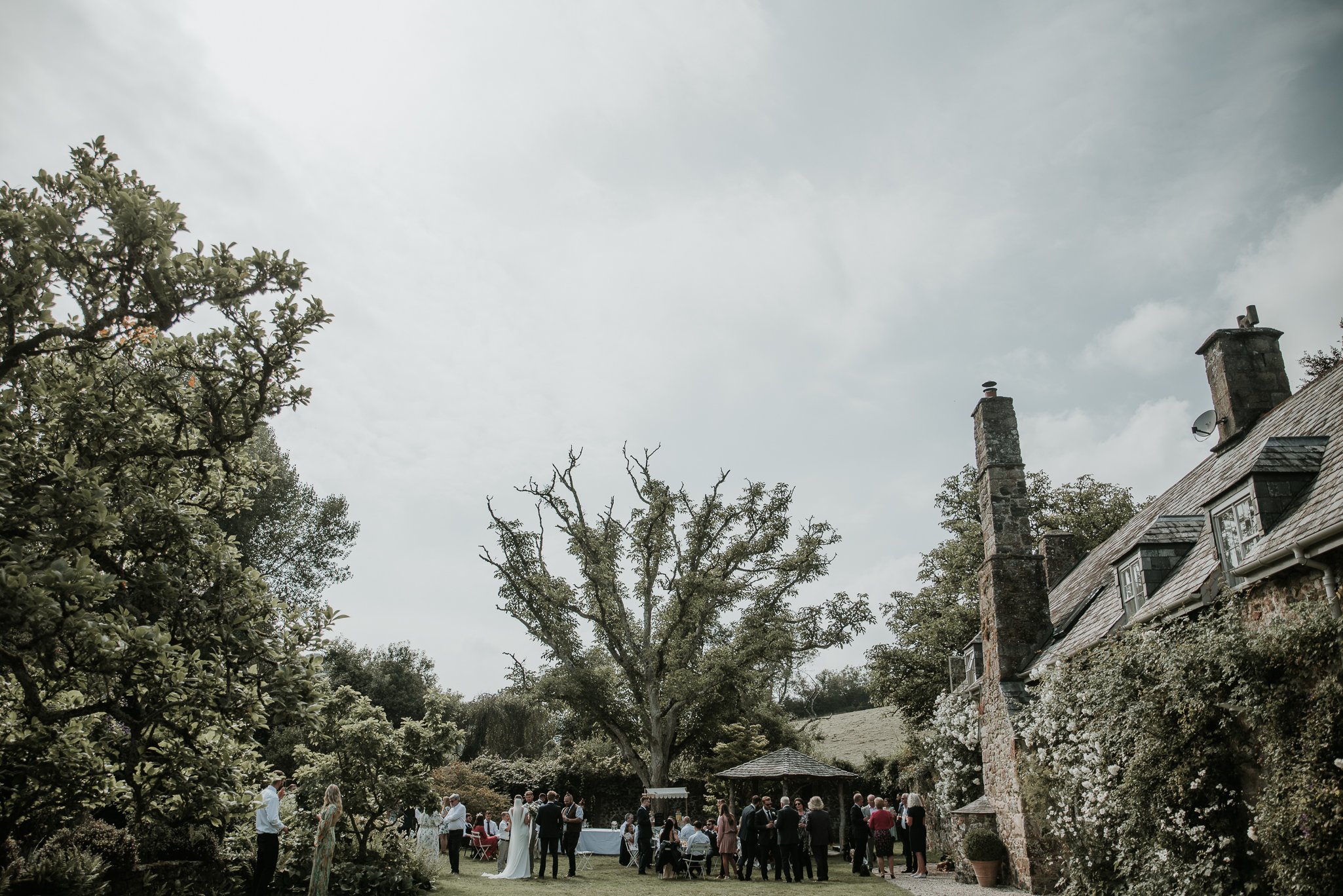 Great_Barn_wedding_Devon_Photographer_Katy_Jones-33.jpg