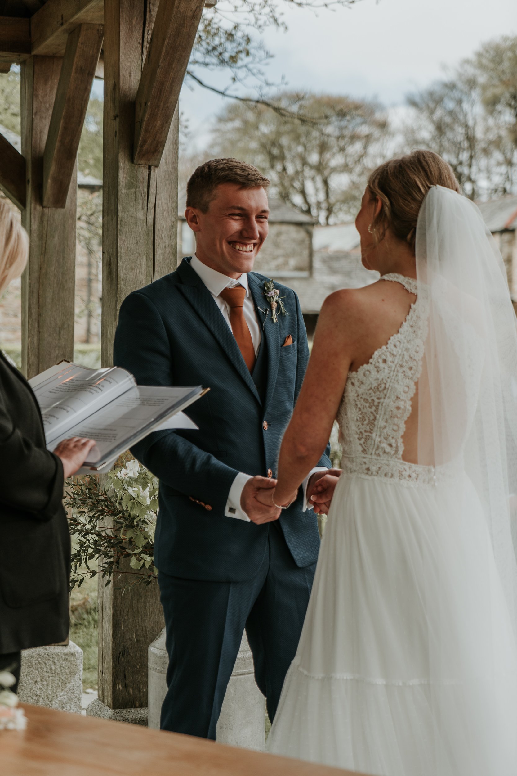 Trevenna barn cornwall wedding photographer.41.jpg