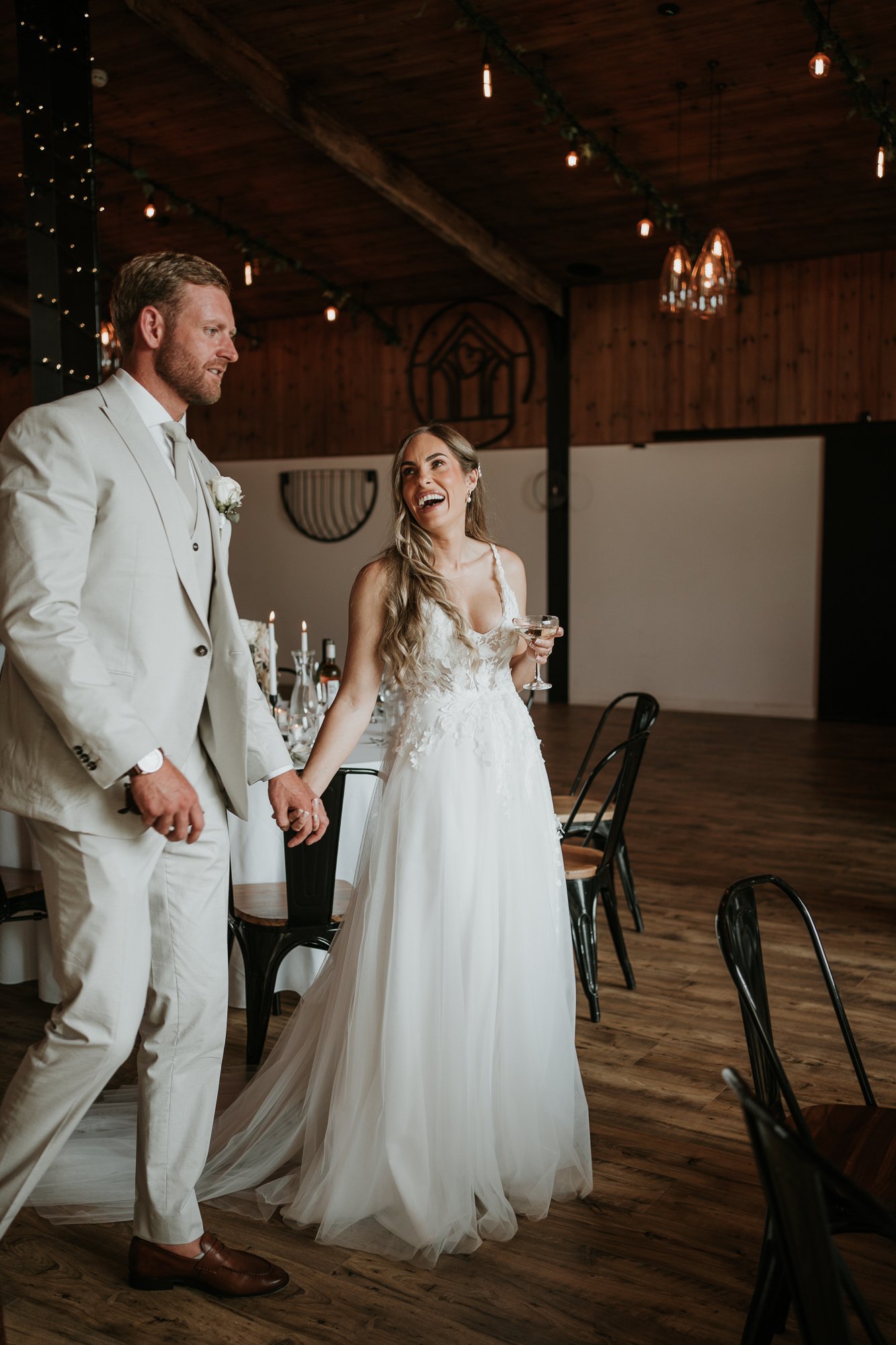 Upton Barn Devon wedding photographer // Exclusive use wedding venue // Devon wedding and elopement photographer 