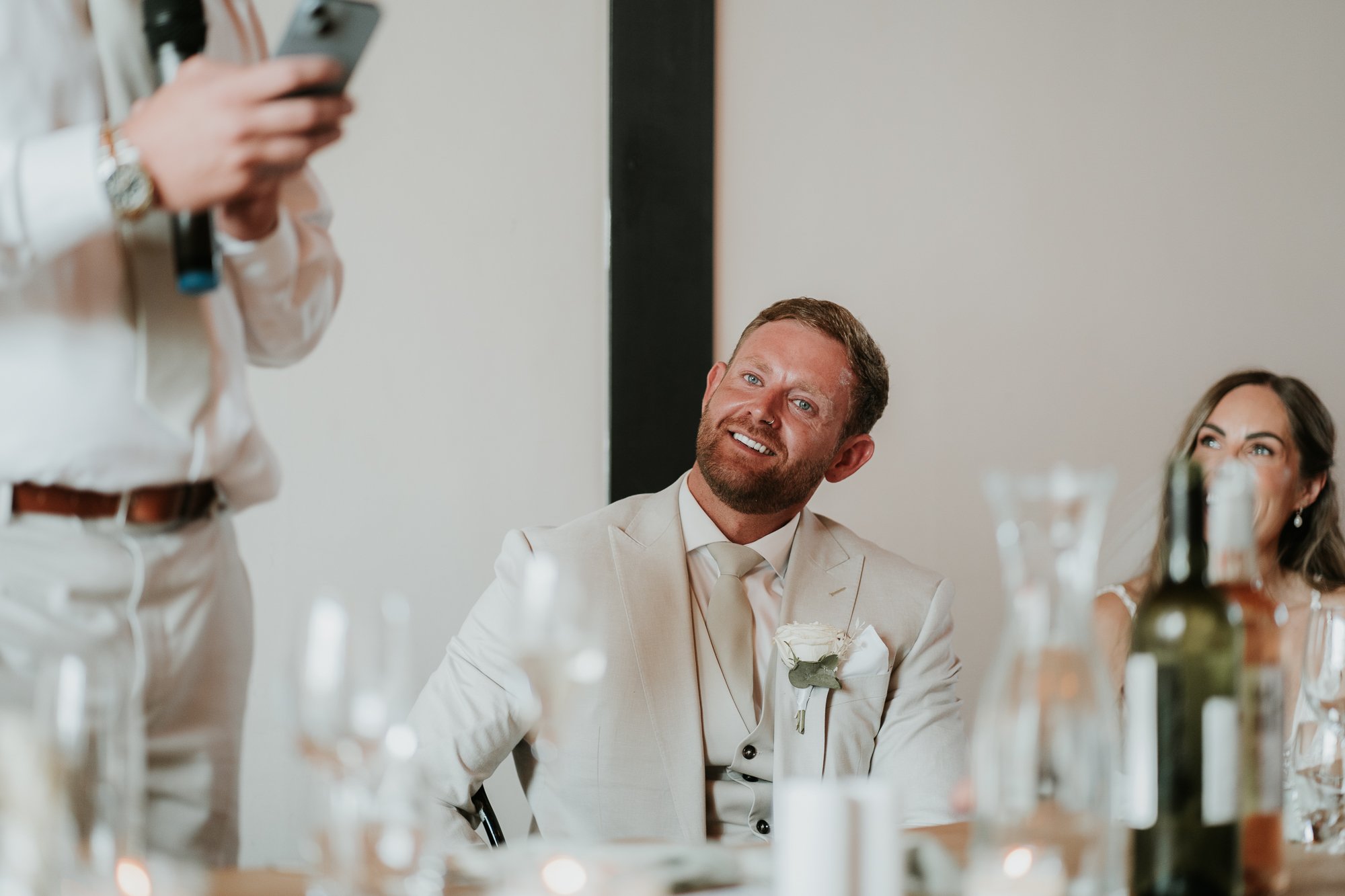 Upton Barn Devon wedding photographer // Exclusive use wedding venue // Devon wedding and elopement photographer 