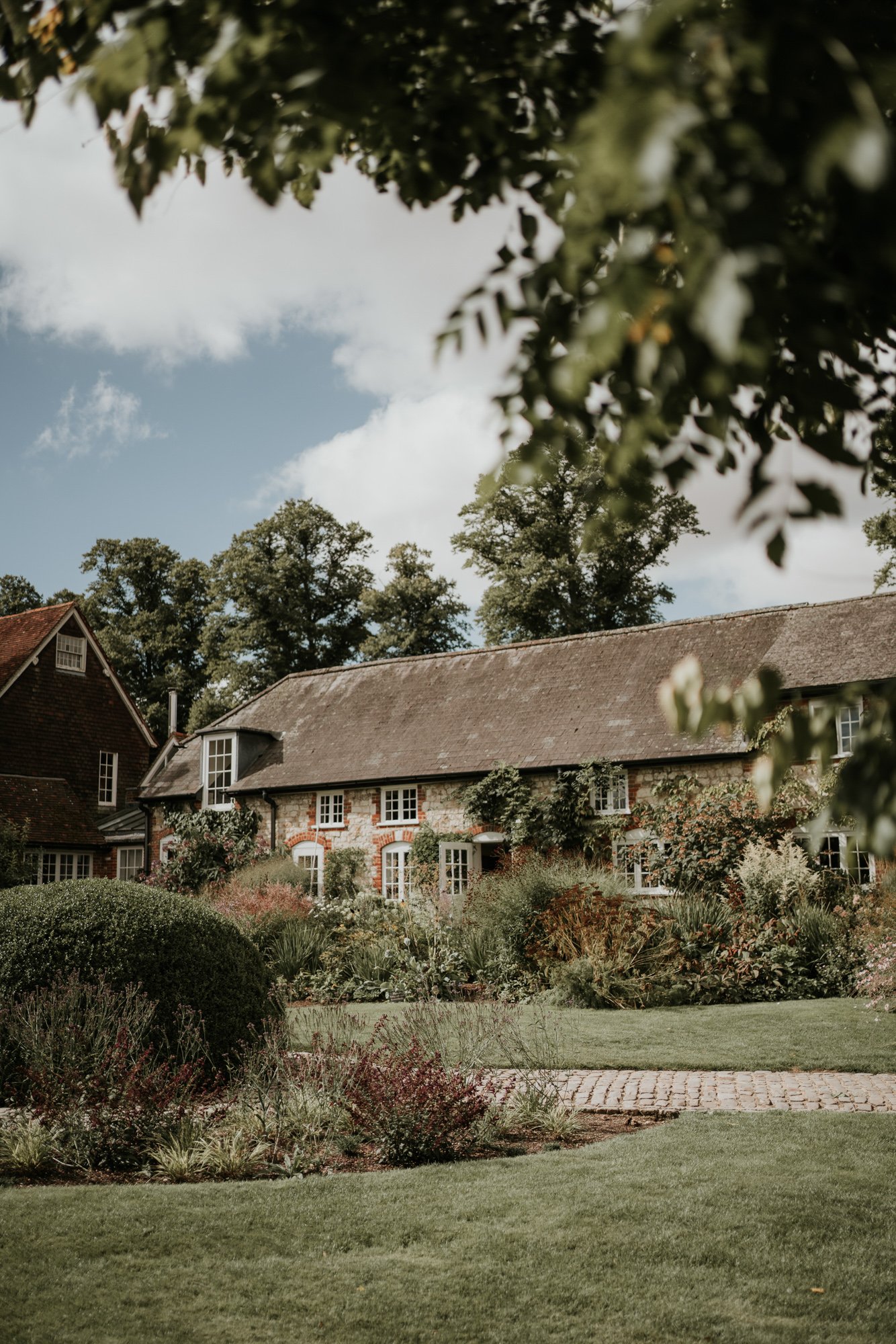 Bury Court Barn Surrey Wedding Photographer Natural Elegant Style