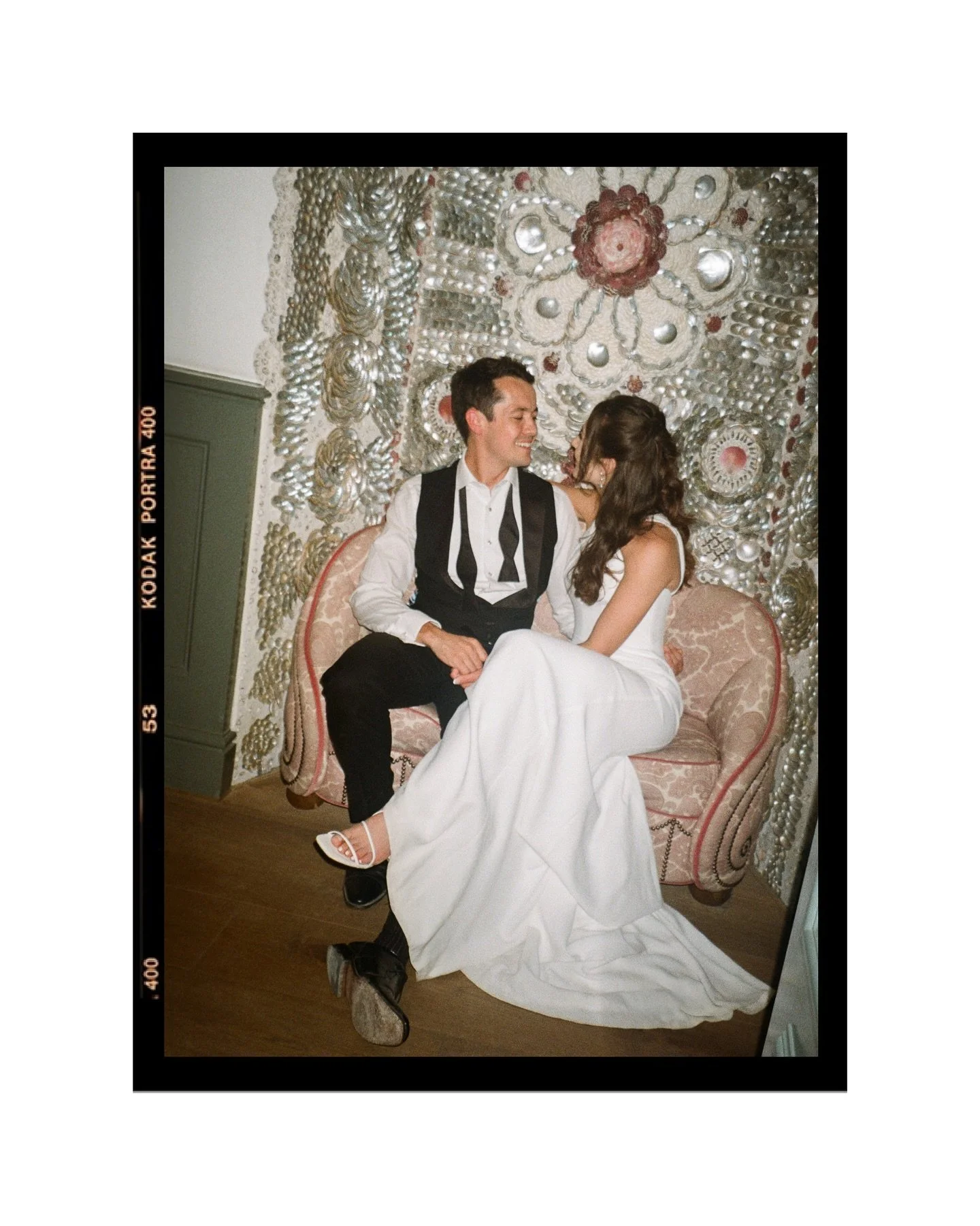 🎞️ New scans are in for G&amp;O and their gorgeous wedding day a couple of weeks ago at Kin House in Wiltshire. 
.
Perfectly befitting of the venue and their day, the film beautifully blends modern styling with nostalgic romance. The colours and ton