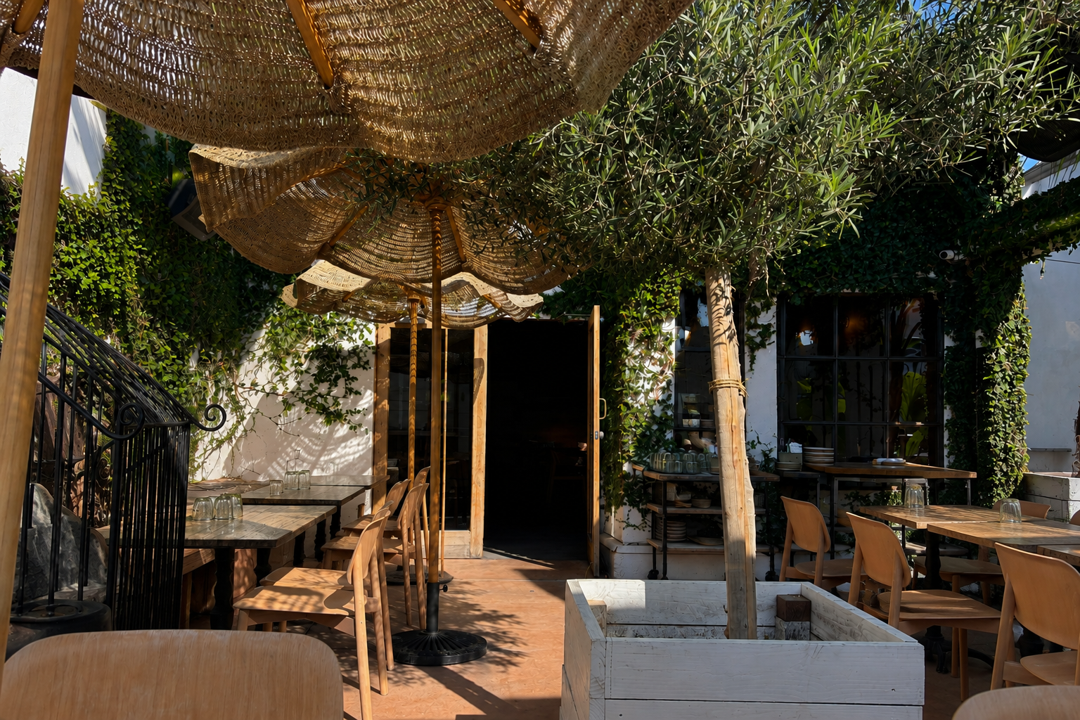 Local restaurant in Sawtelle, Los Angeles, representing Connected Therapy of California, offering virtual therapy for adults and couples in Sawtelle and throughout California.