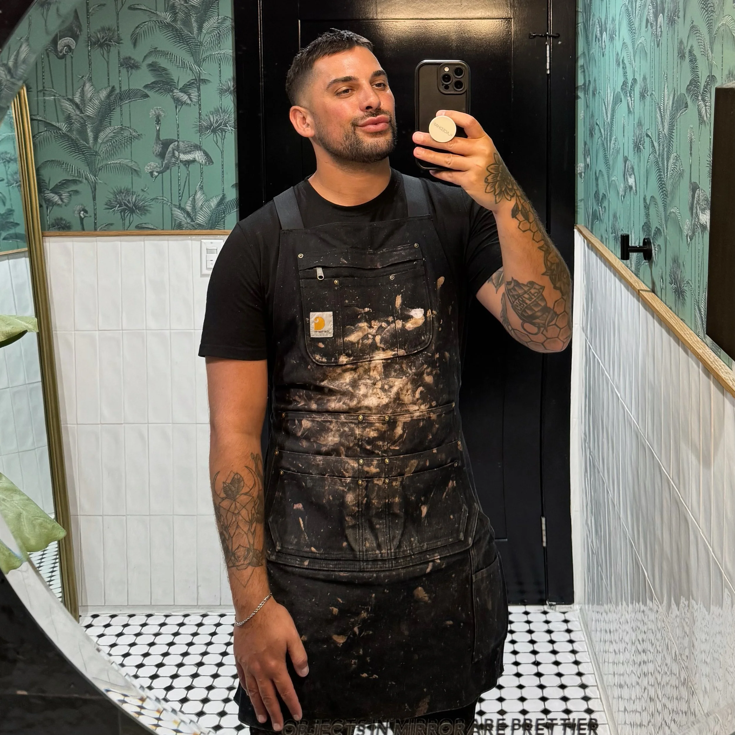 Just another day making people feel beautiful 🖤 #hairstylist #selfie #salon #dougoconnell #beautiful