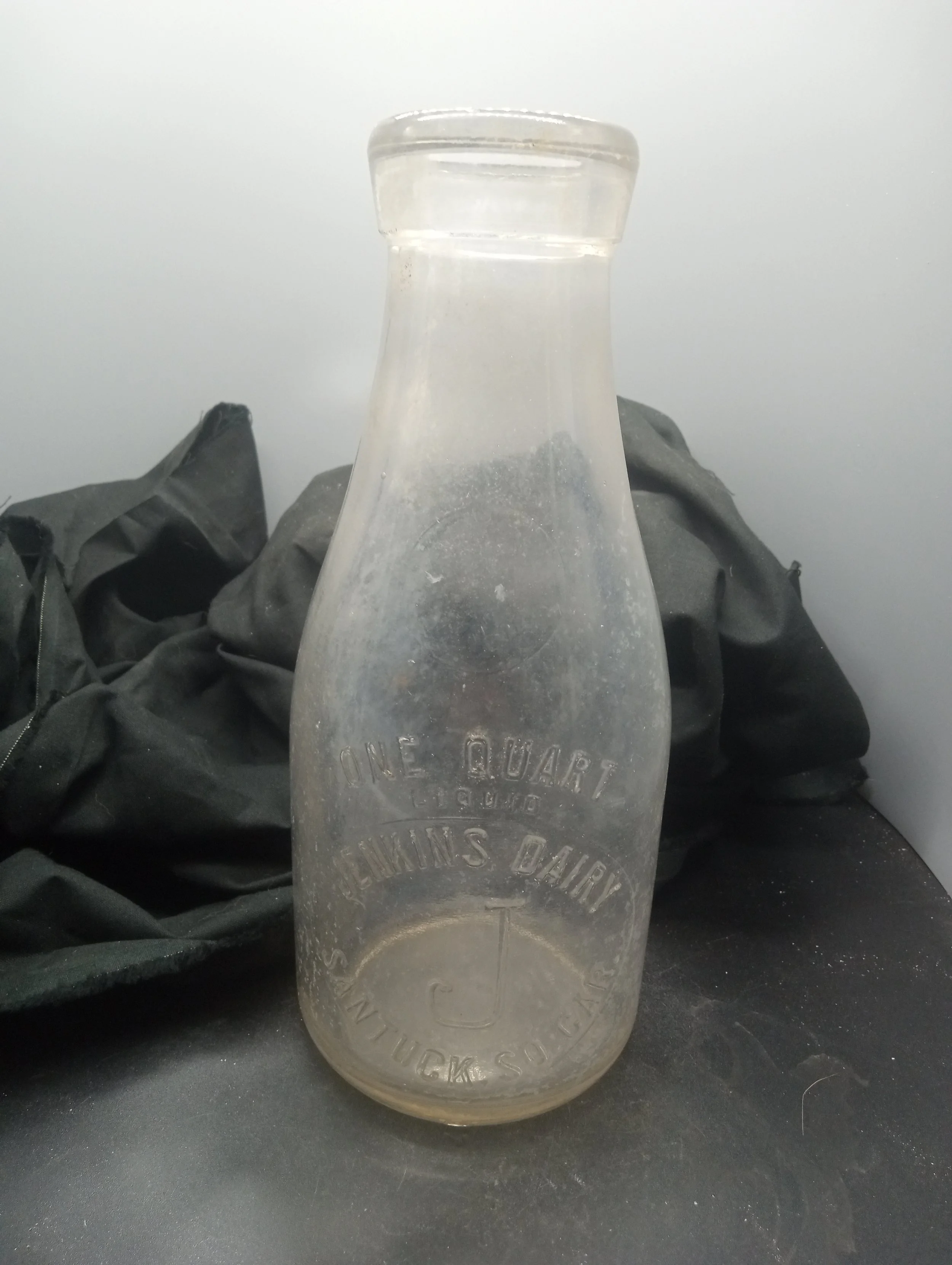 FRONT - ONE QUART / LIQUID / JENKINS DAIRY / J / SANTUCK, SO. CAR. / SW