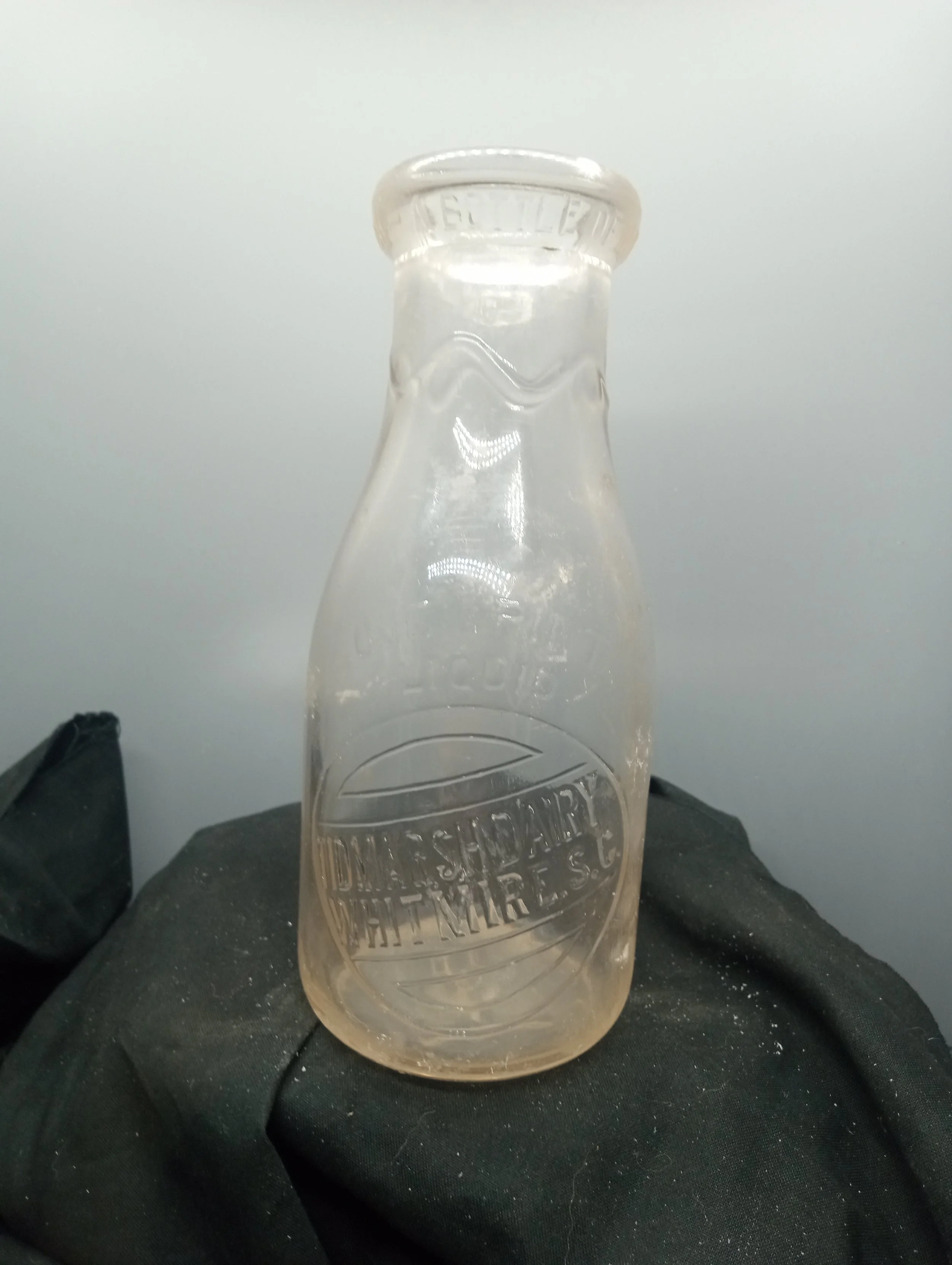 TOP - A BOTTLE OF MILK IS A BOTTLE OF HEALTH - FRONT - ONE PINT / LIQUID / TIDMARSH DAIRY / WHITMIRE, S.C/