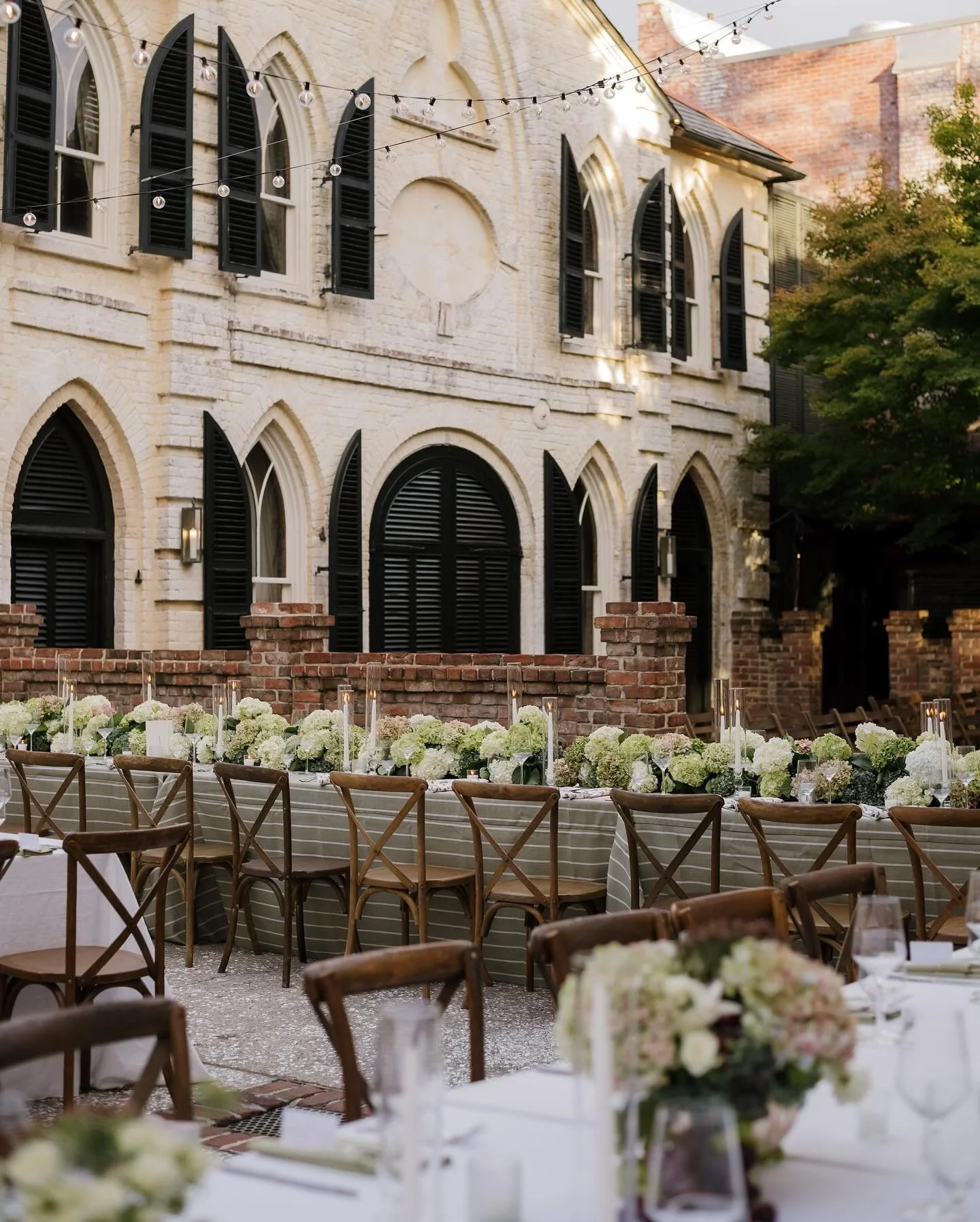 The Selanders✨

for the last 2 weeks we were bracing for Imelda and Humberto, but the sky gods came through, and we had the most perfect al fresco evening 

Planning &amp; Design: @walsh.events 
Photography: @renphoto_sc
Venue &amp; Catering: @pphgev