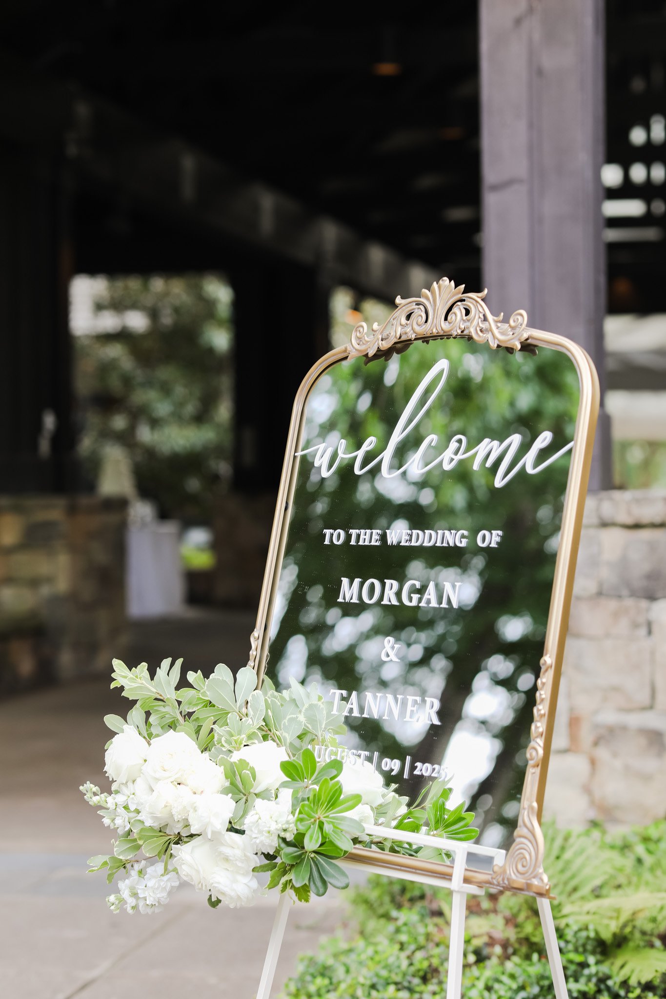 Detail photo of wedding reception photographed by Elle Tee Photography