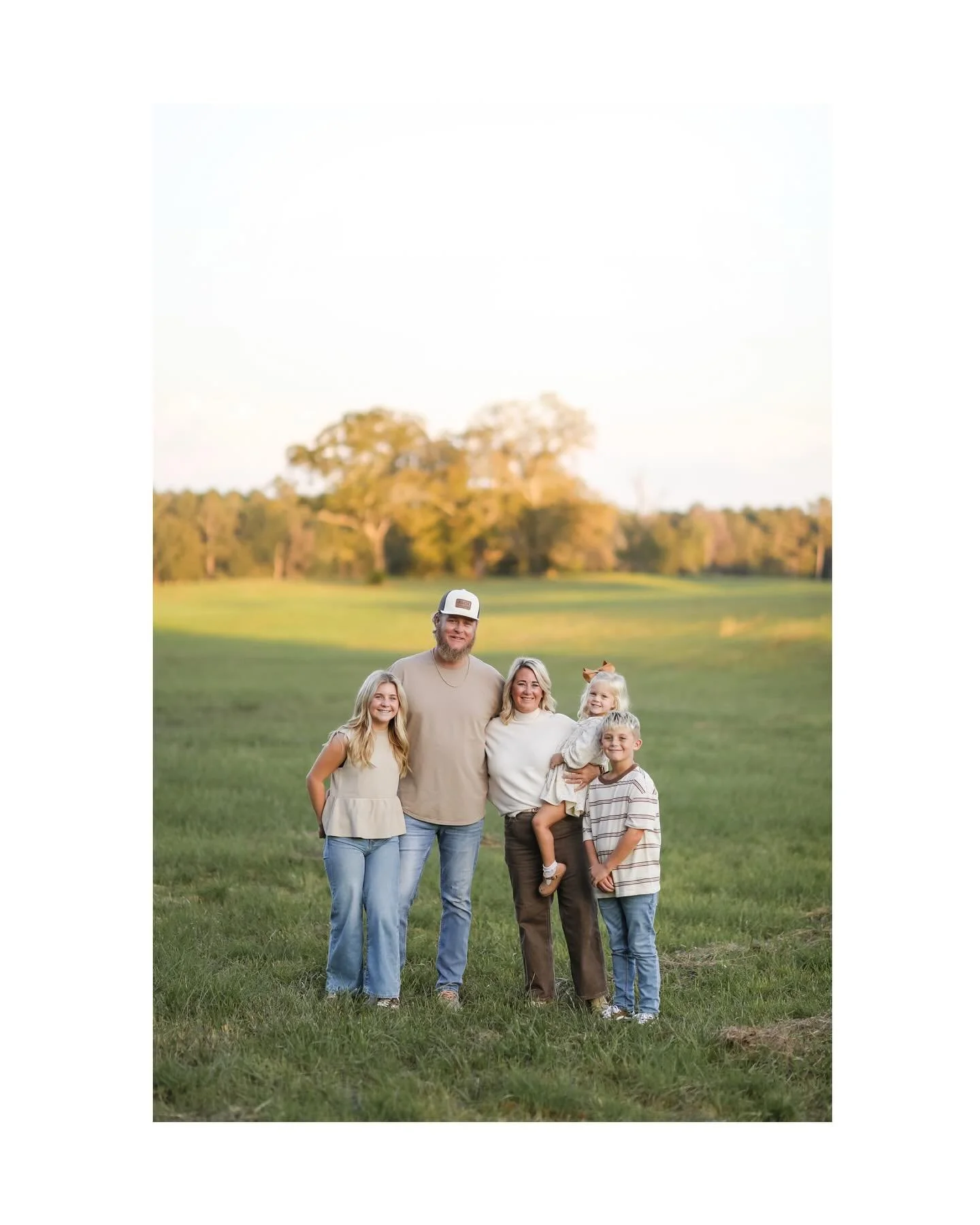 Family fall sessions๐๐งก๐
•
•
•
#familyphotoshoot #chattanoogafamilyphotographer #chattanoogaphotographer #chattanoogaphotography
