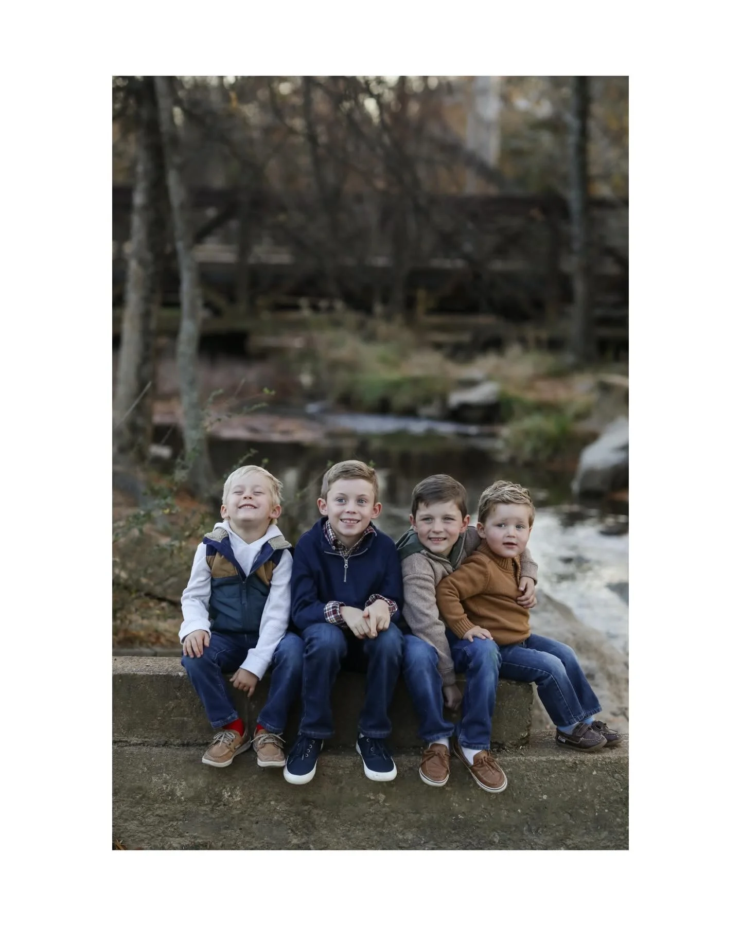 Four little boys, easily influenced by gummy worms😂👏🏼truly a parenting win! 
&bull;
&bull;
&bull;
#chattanoogaphotographer #chattanoogaphotography #chattanoogafamilyphotographer